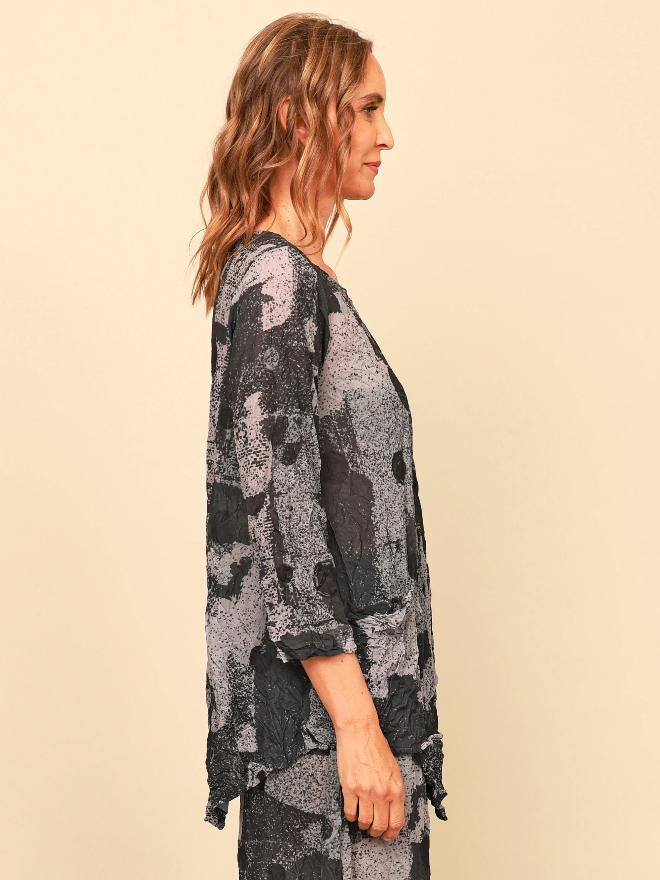 Chloe Top in Ebony