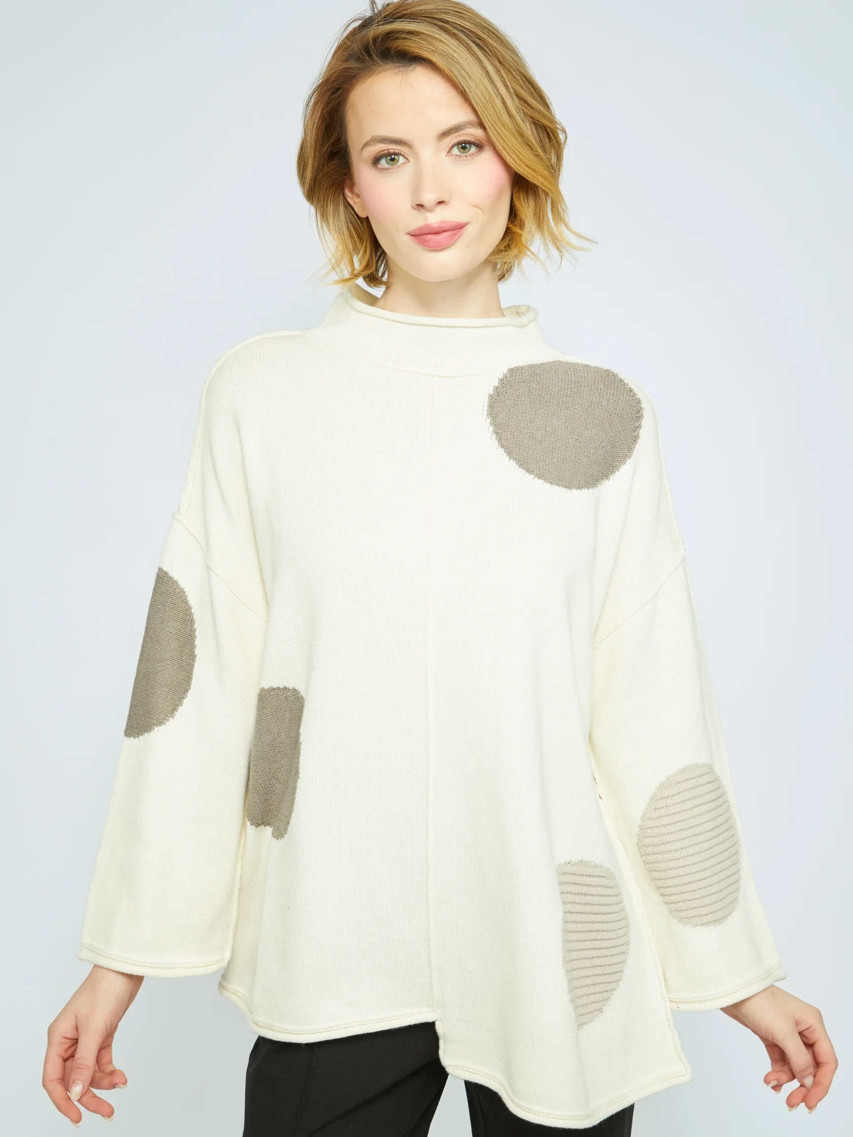 Circle Back Tunic in Winter White