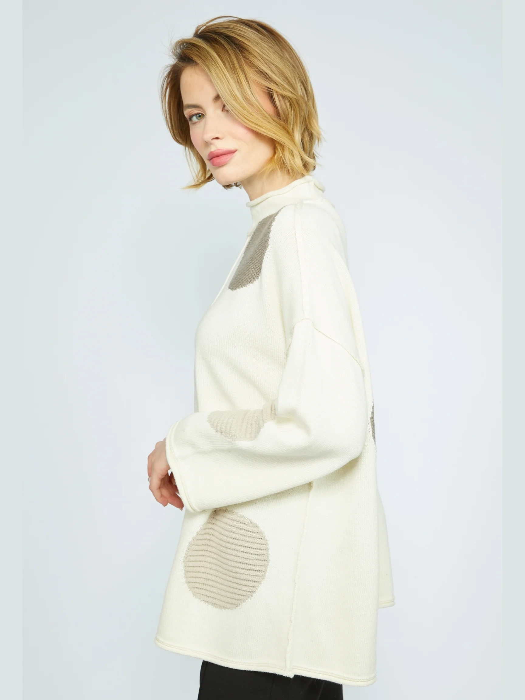 Circle Back Tunic in Winter White