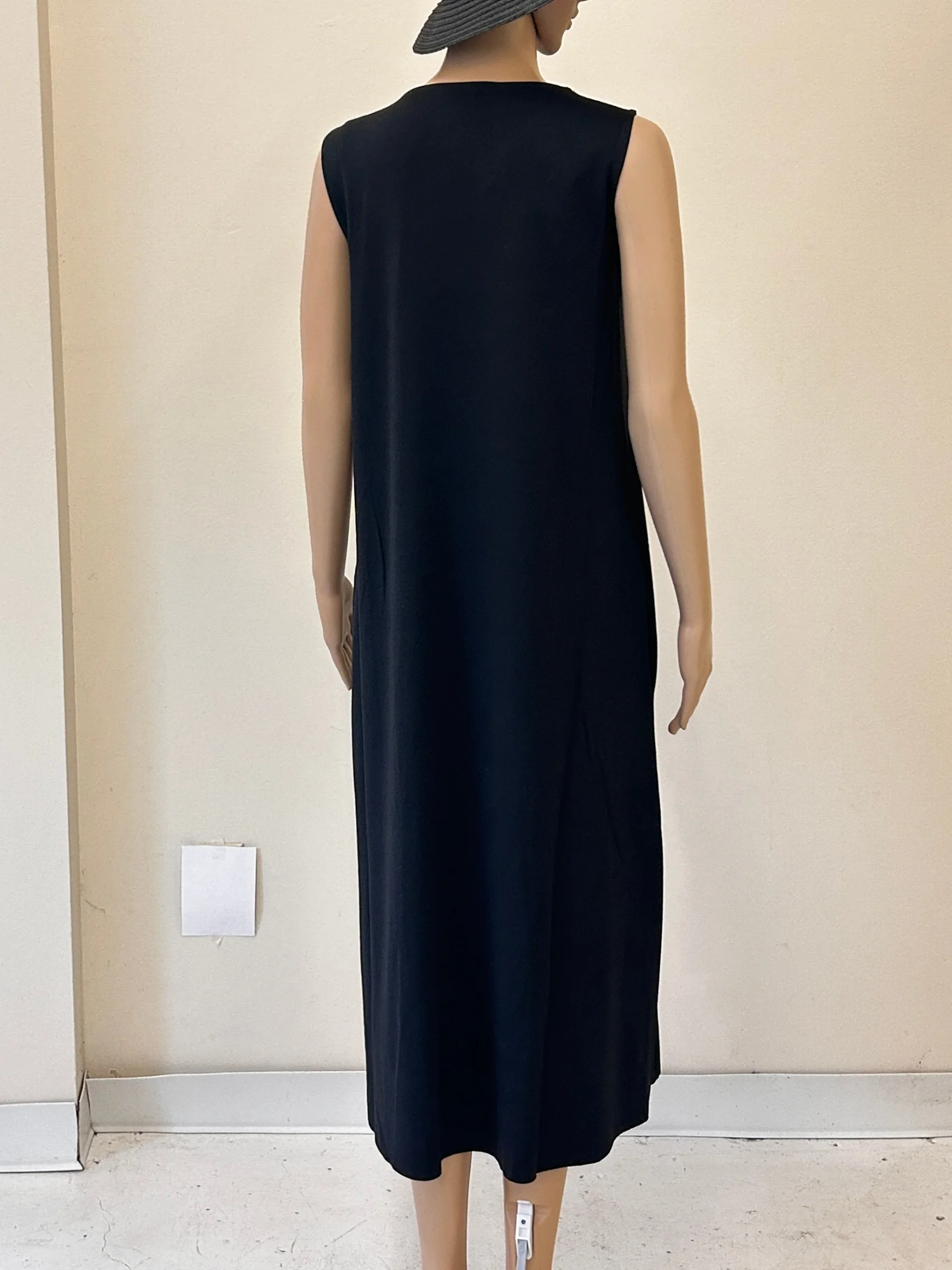 Colorblock Midi Dress in Black/Olive