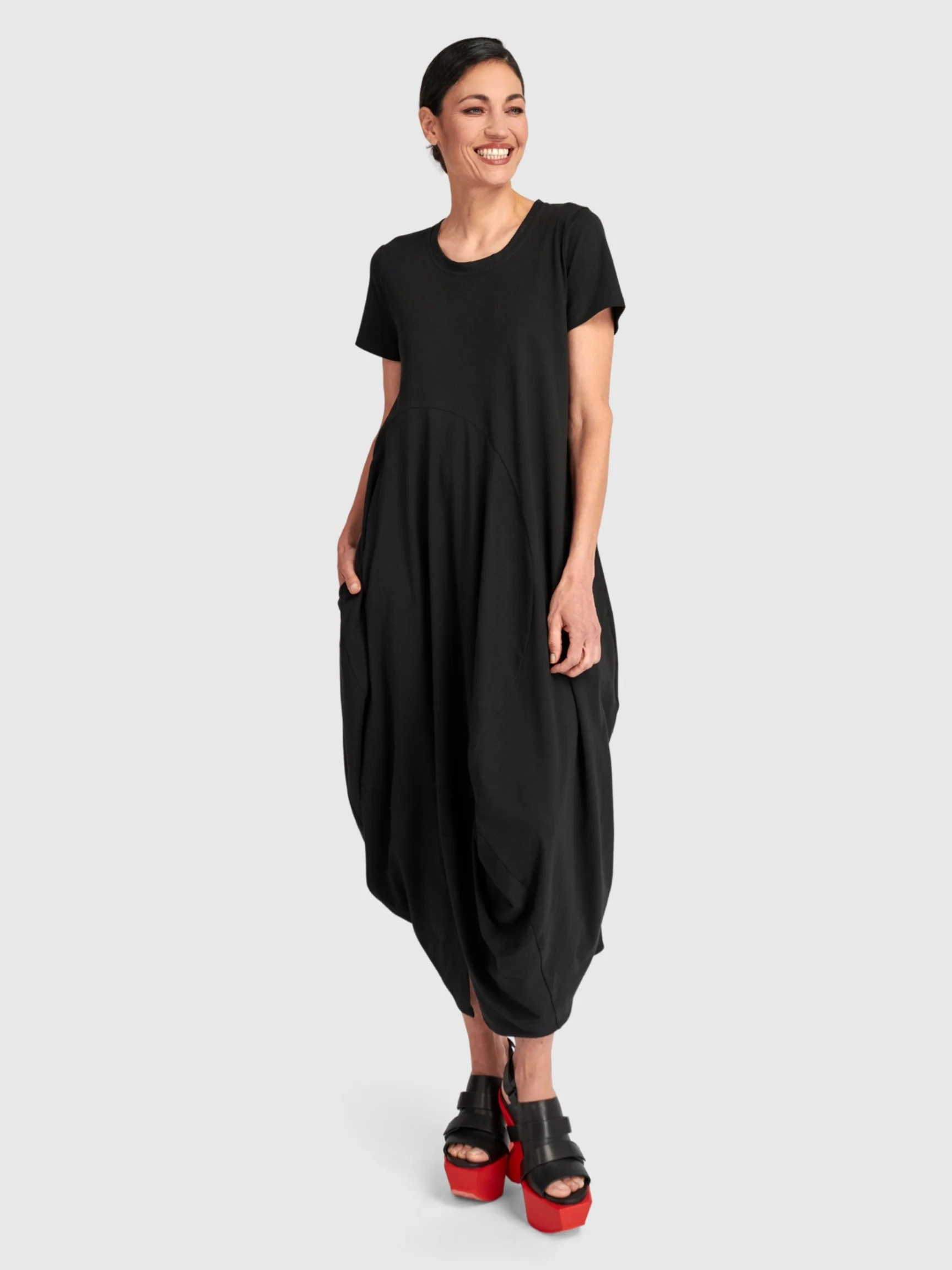 Crescent Dress in Black
