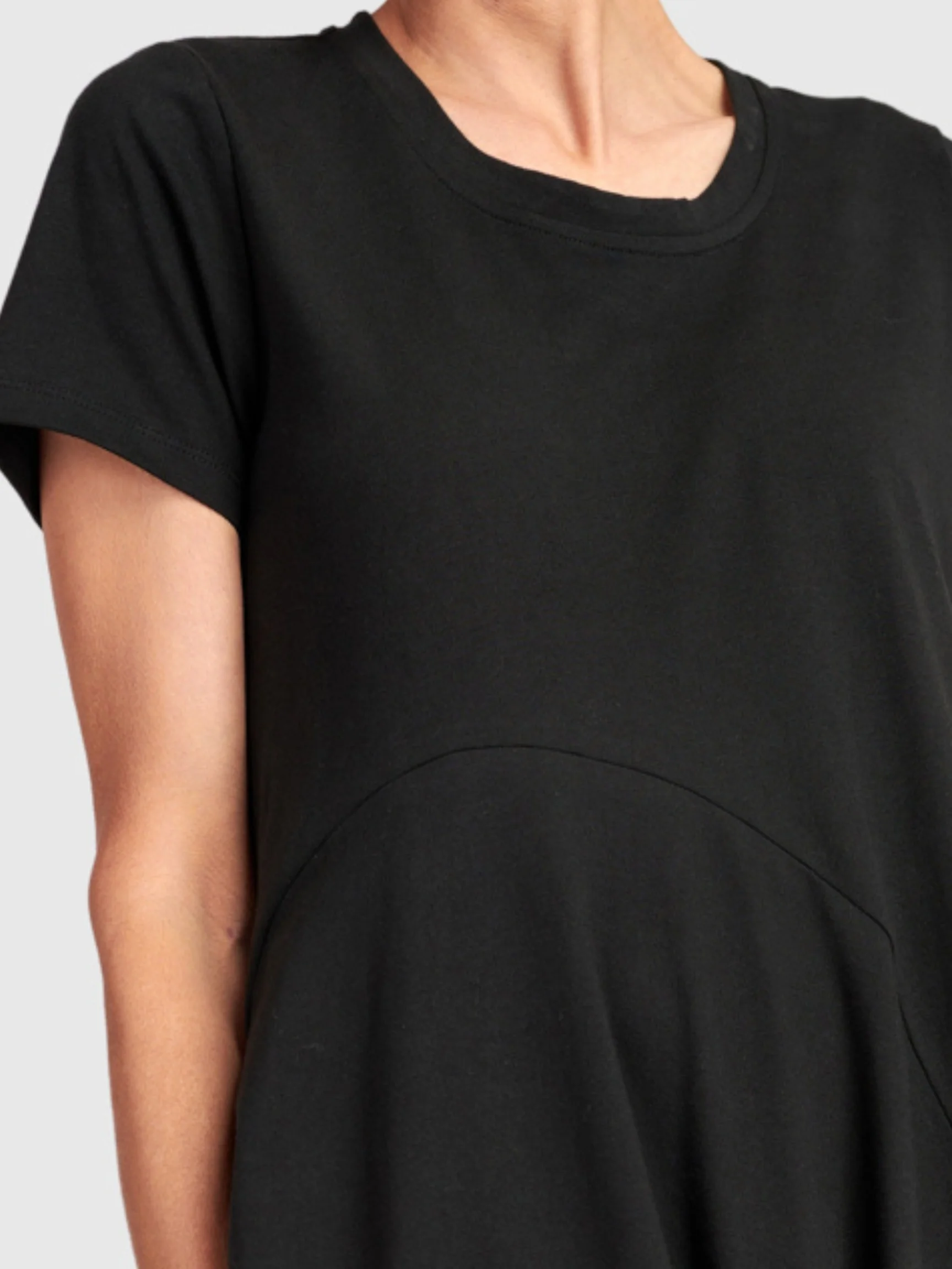 Crescent Dress in Black