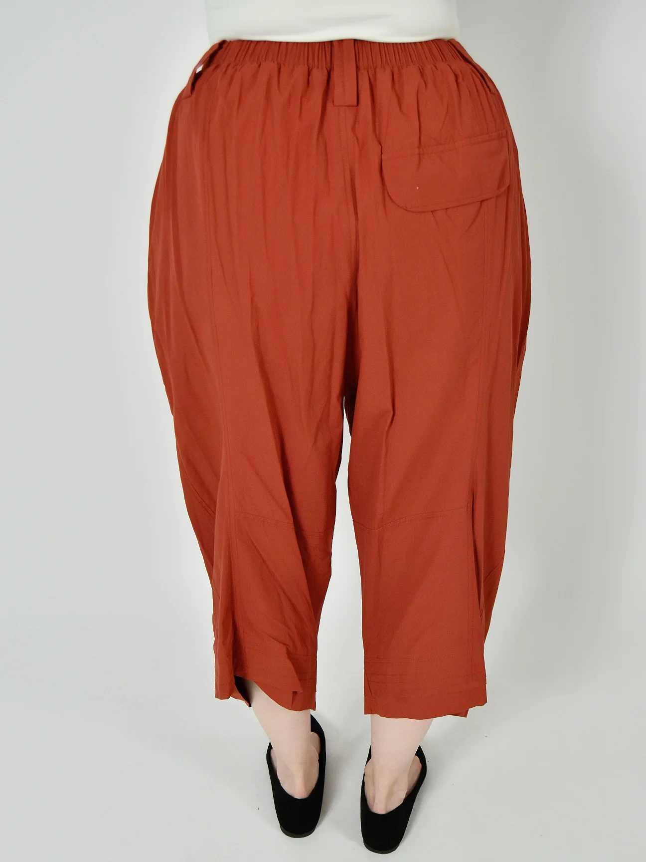 Crisp Cotton Pant in Red