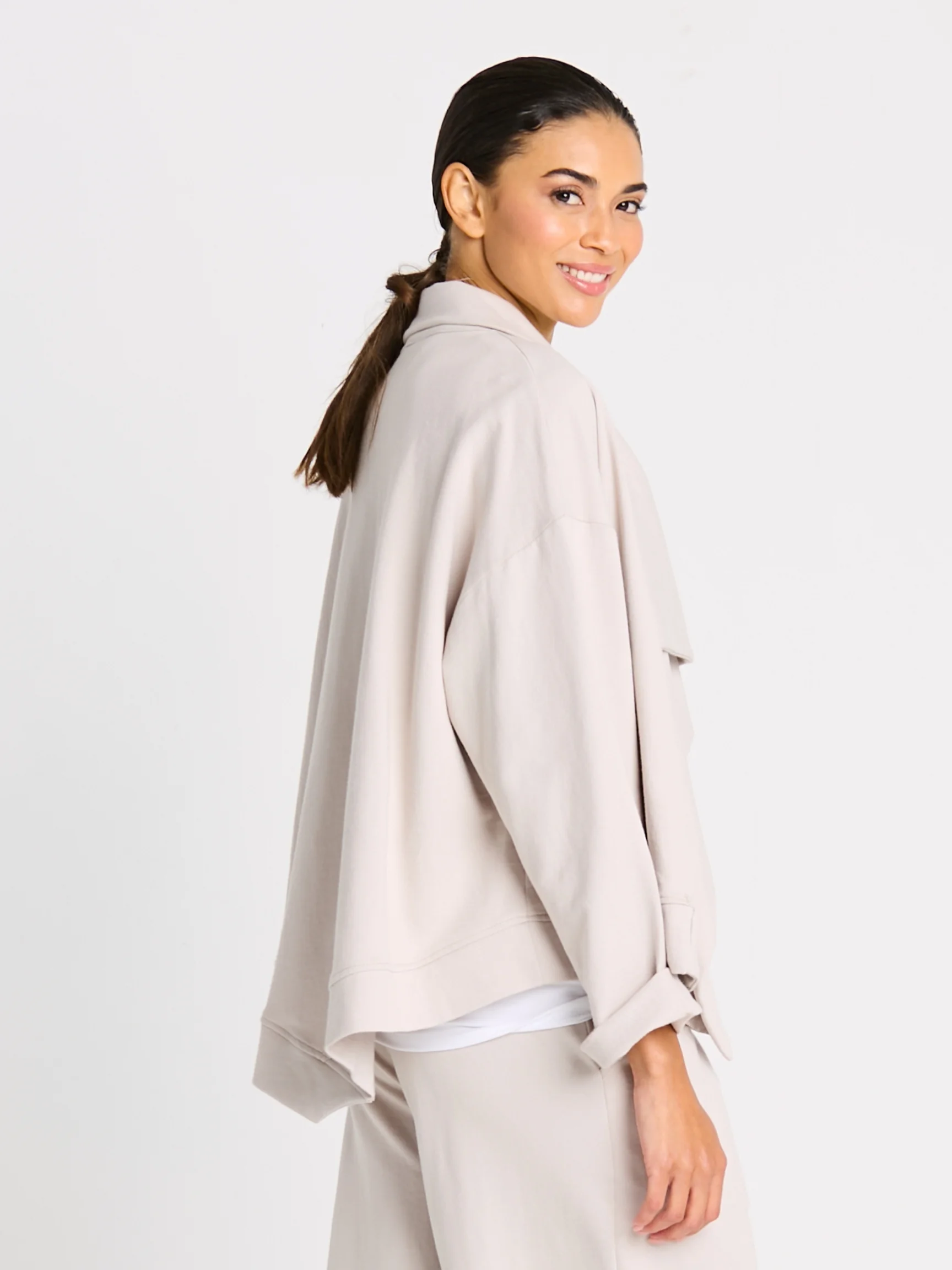 Crop Asym Jkt in Putty