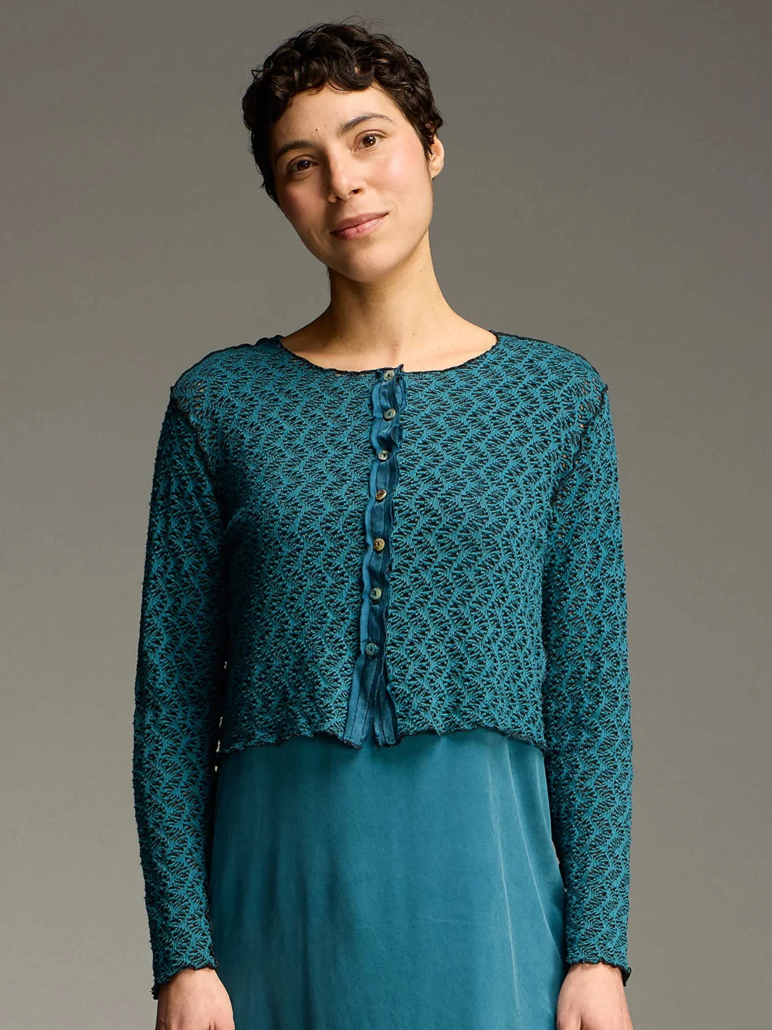Crop Cardigan in Peacock