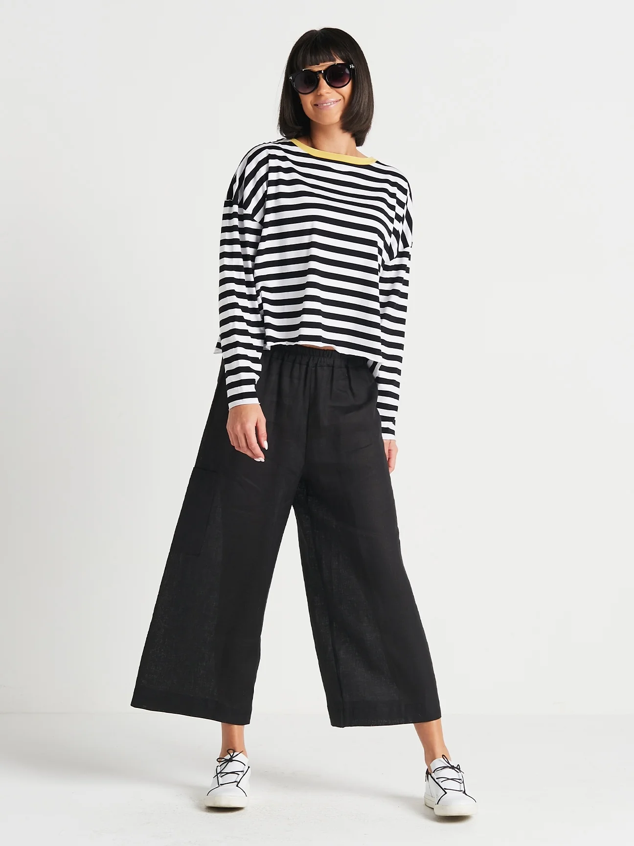 Crop Pant in Black