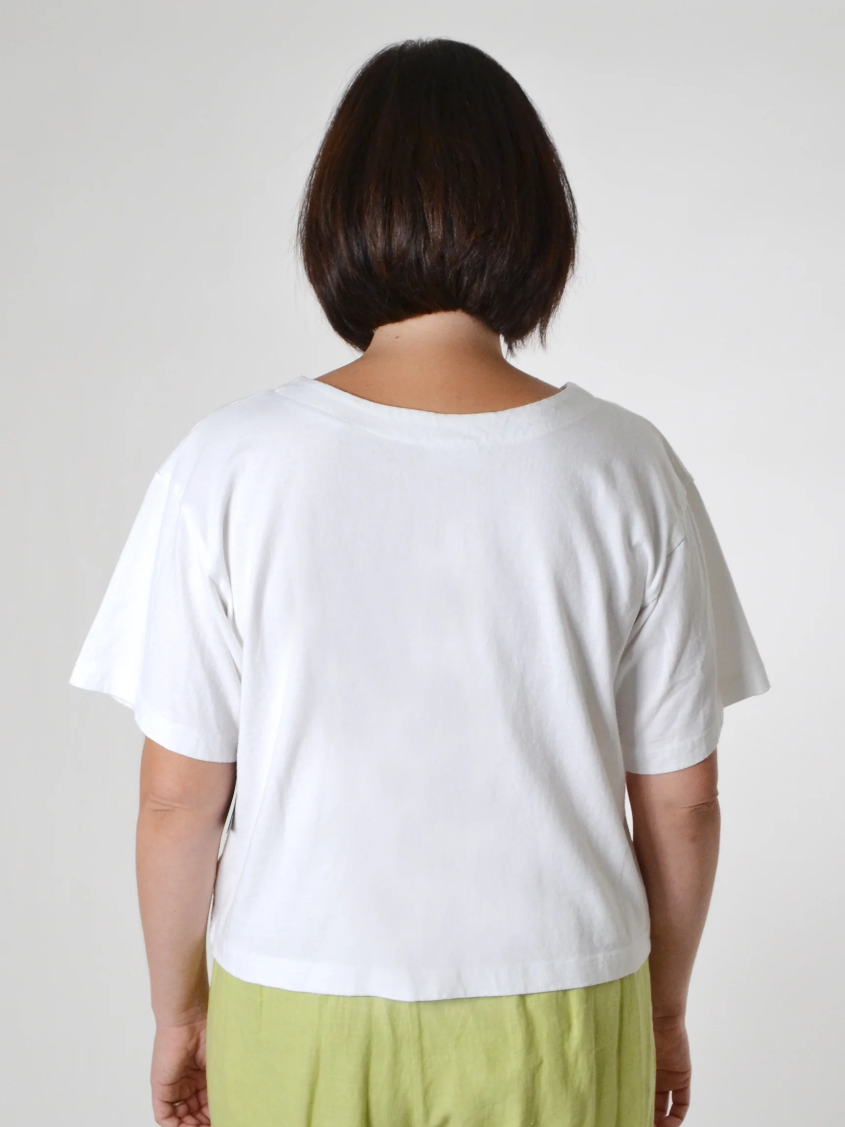 Crop V-Neck Shirt in White