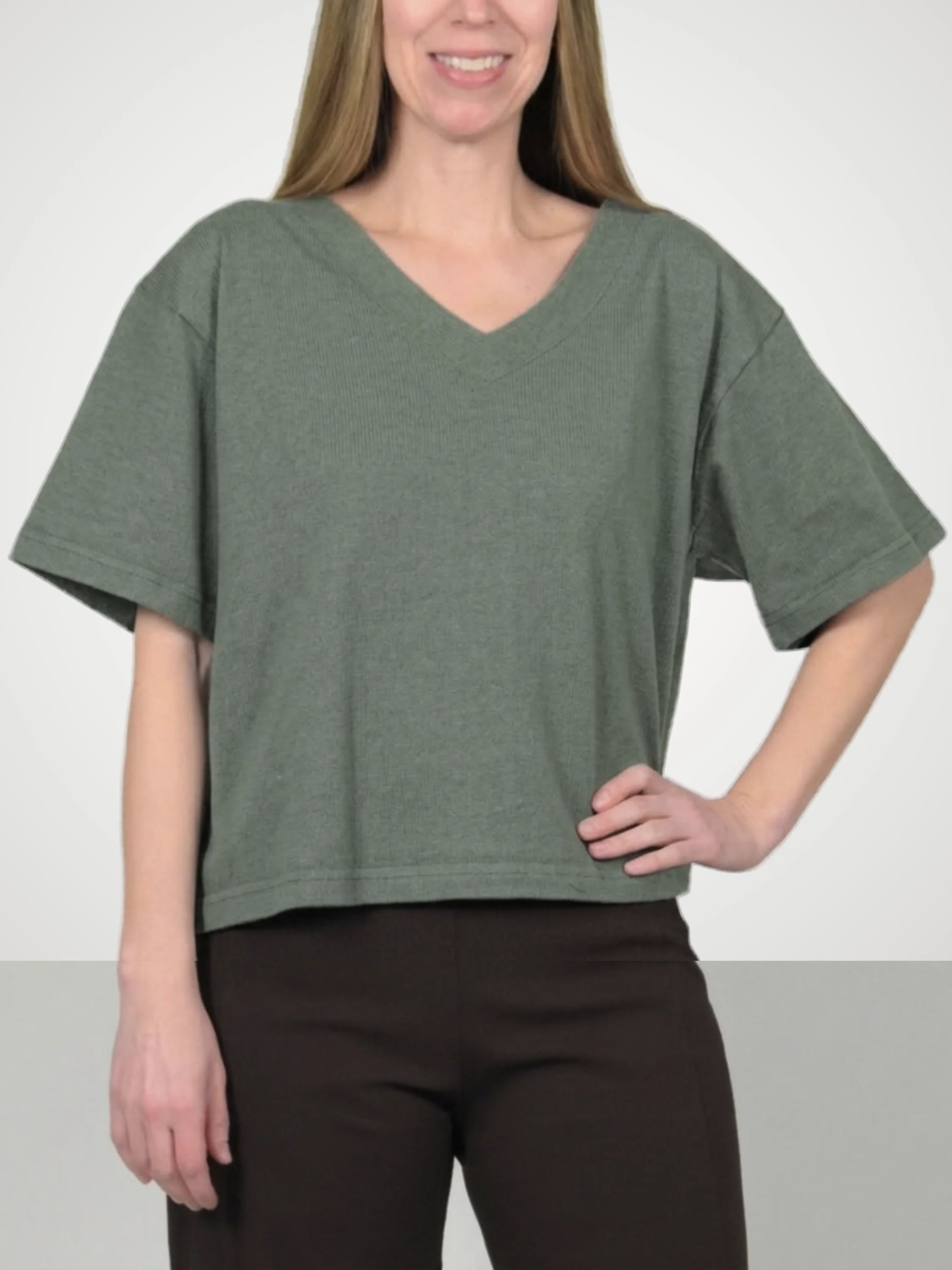 Crop V-Neck Shirt in White