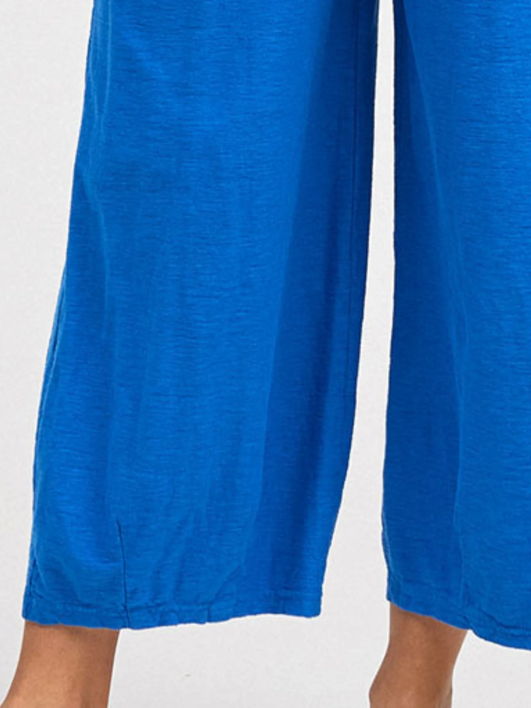 Cropped Pant w/ Darts in Vivid Blue