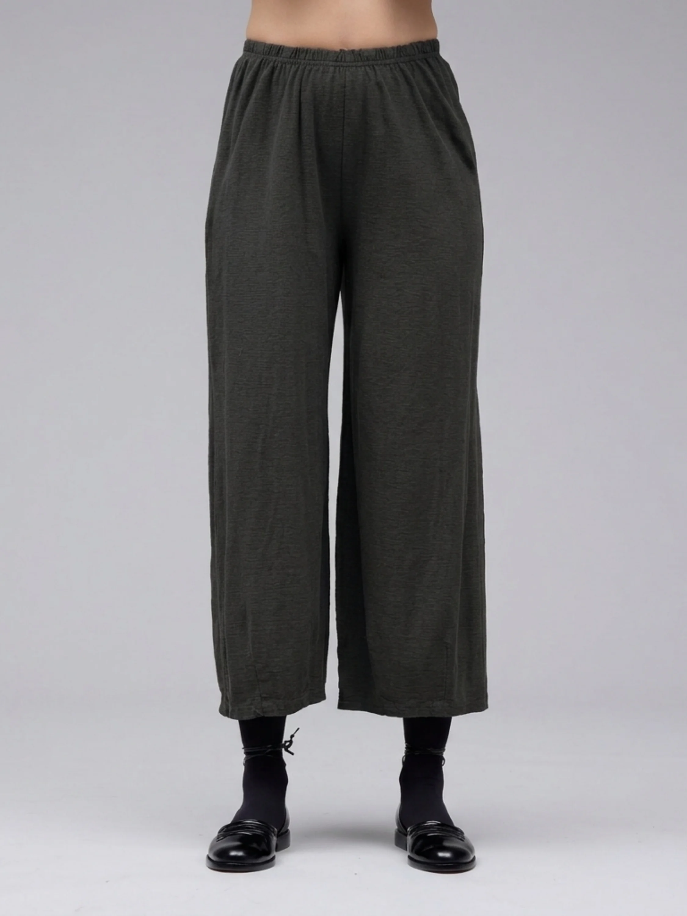 Cropped Pant w/ Darts in Anthracite
