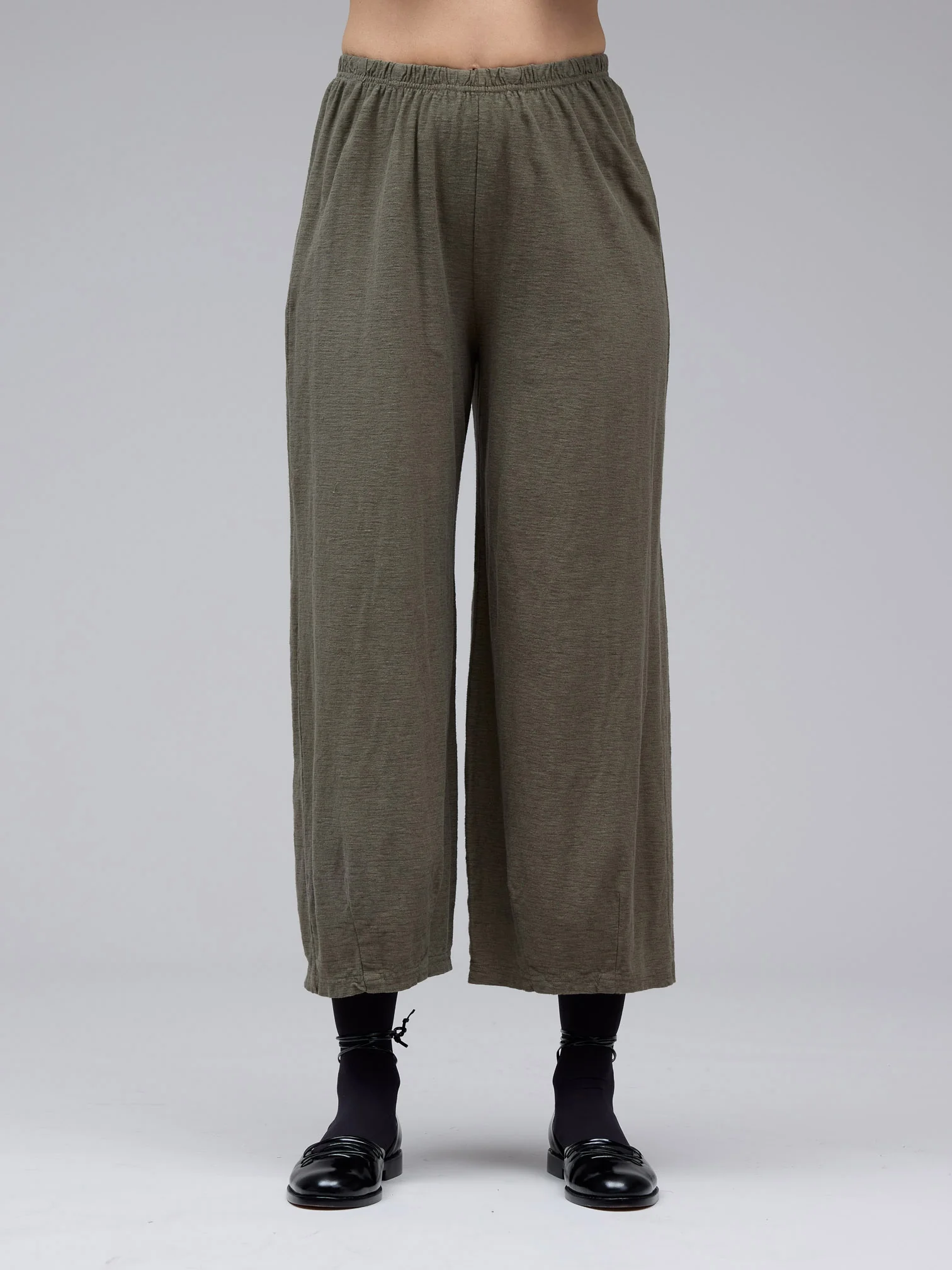 Cropped Pant w/ Darts in Kelp