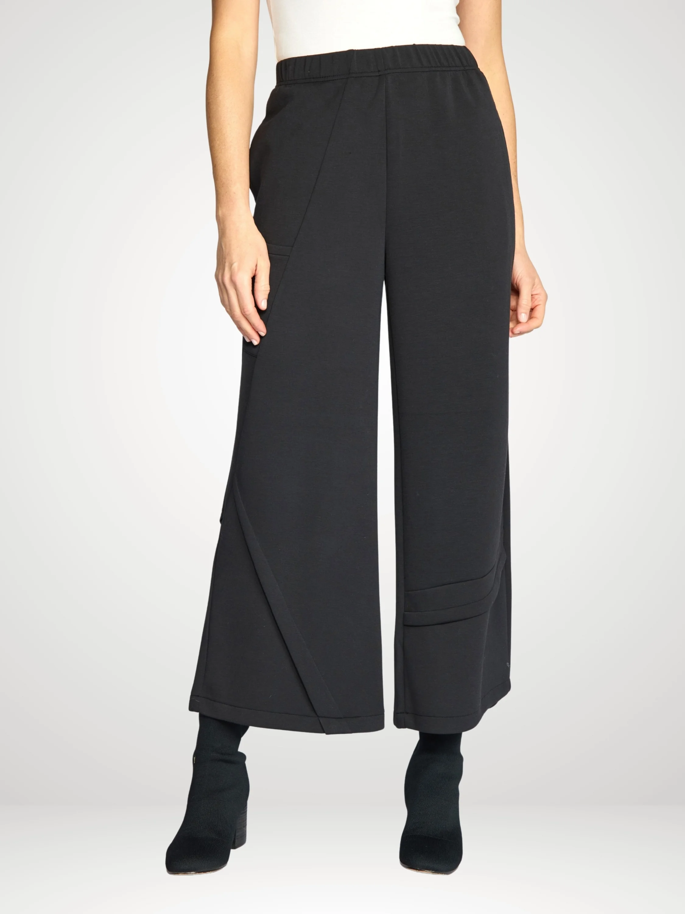 Crossroads Pant in Black