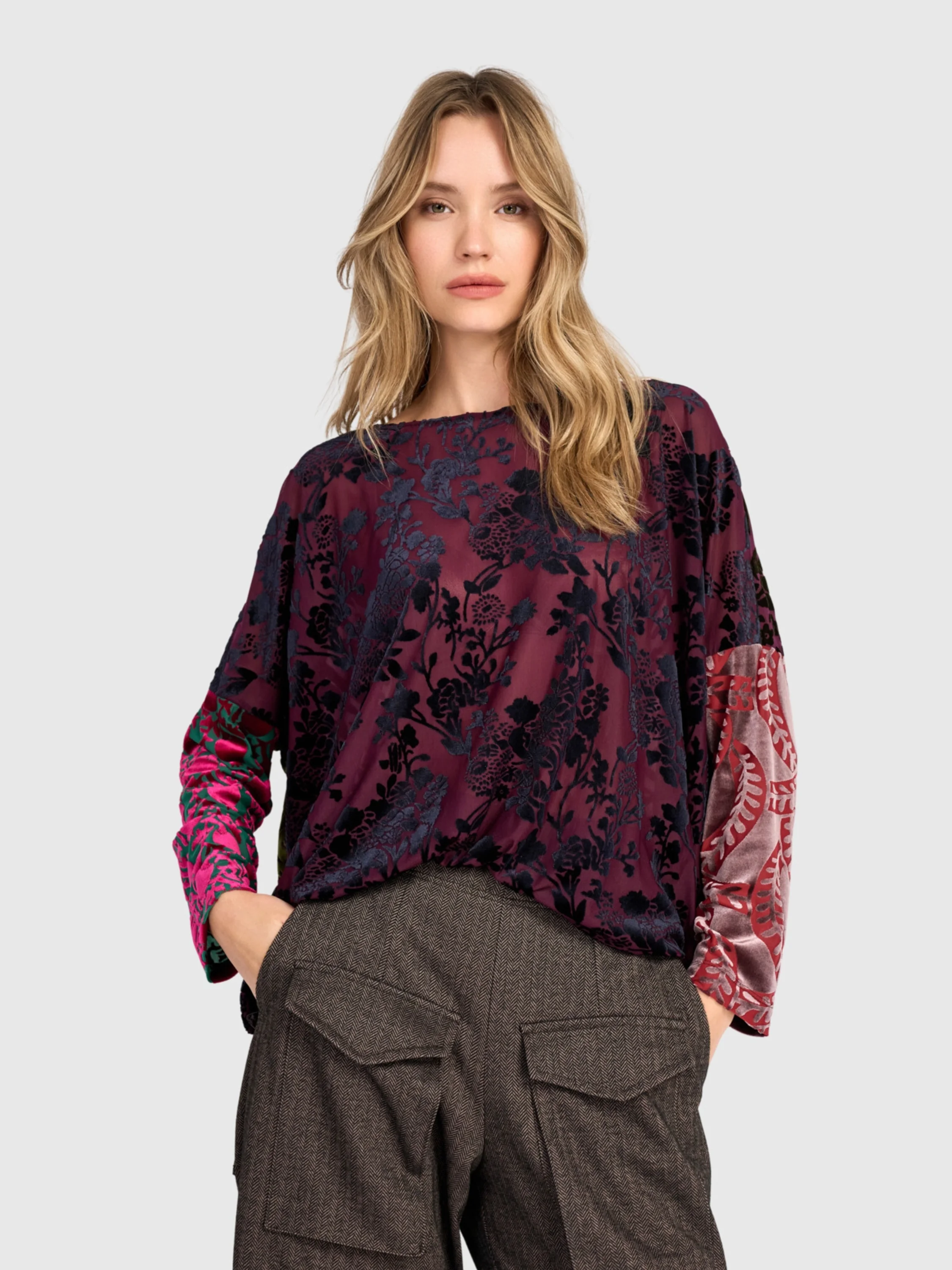 Cut Velvet Top in Regal
