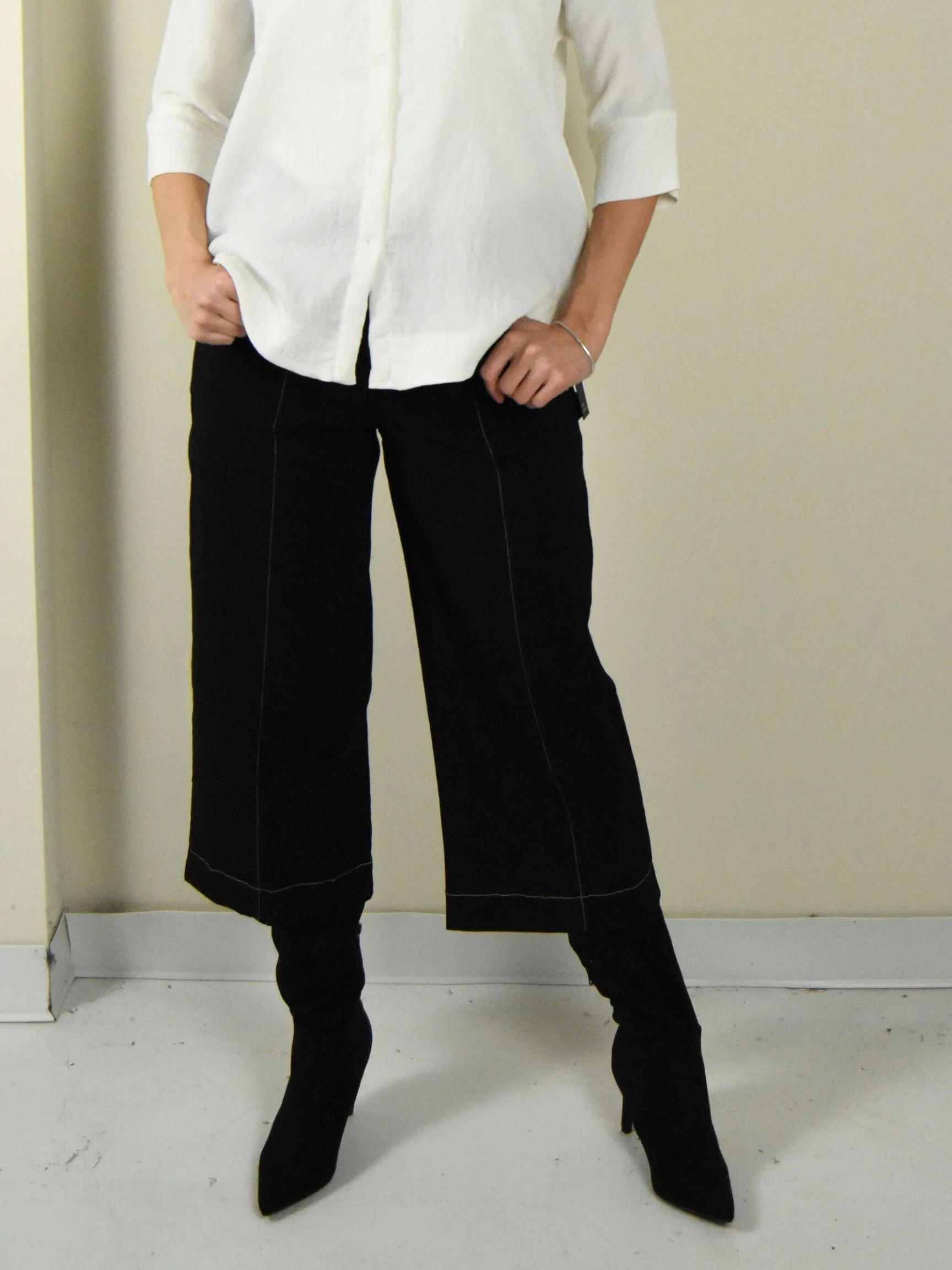 Davis Pant in Black