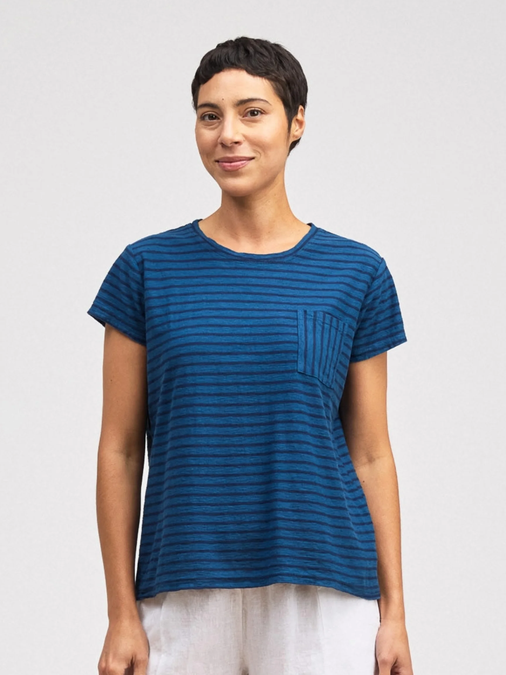 Easy Tee w/Pkt in Vivid Blue