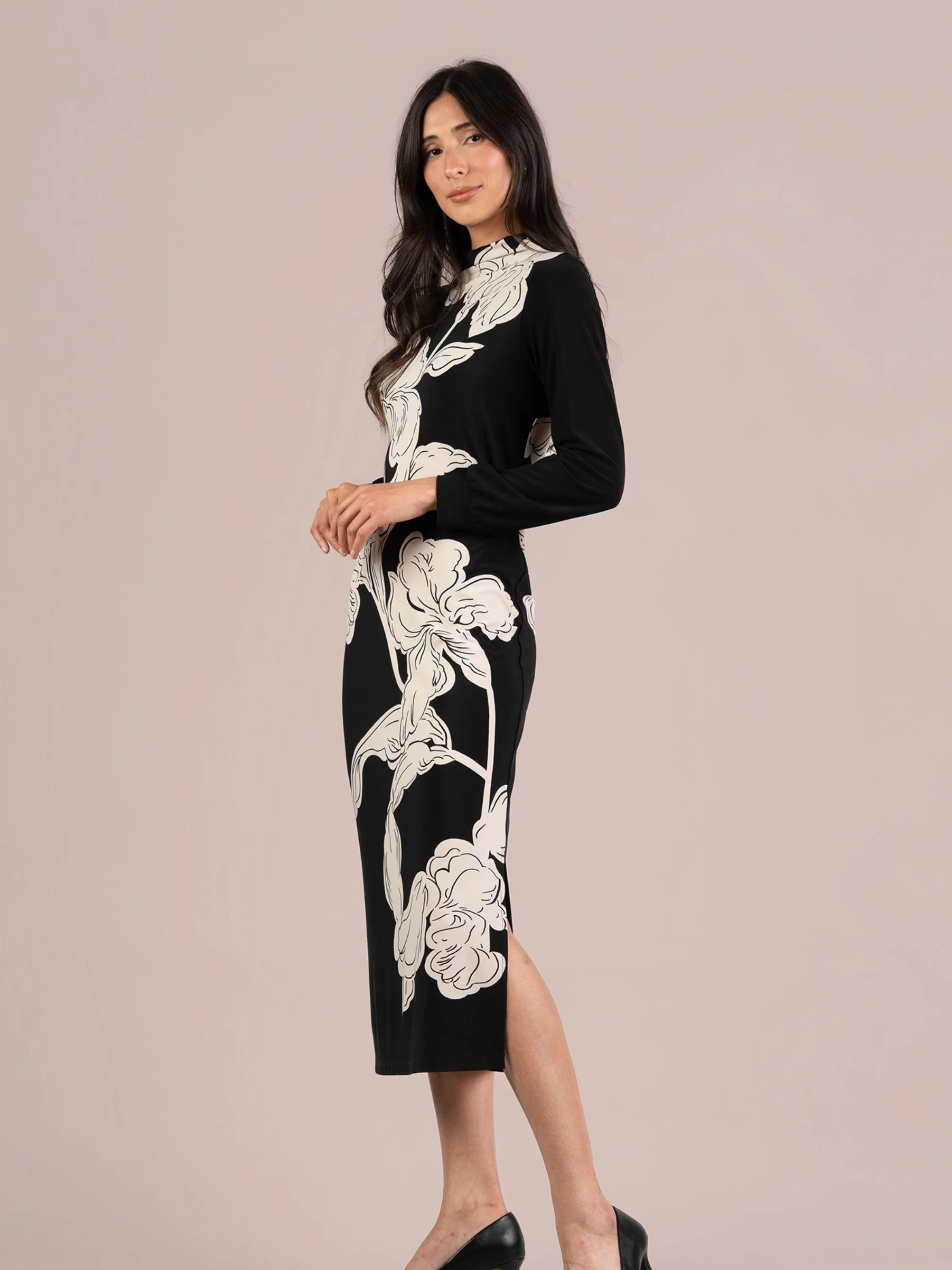 Echo Dress Placement Print in Black/Iris Cashew