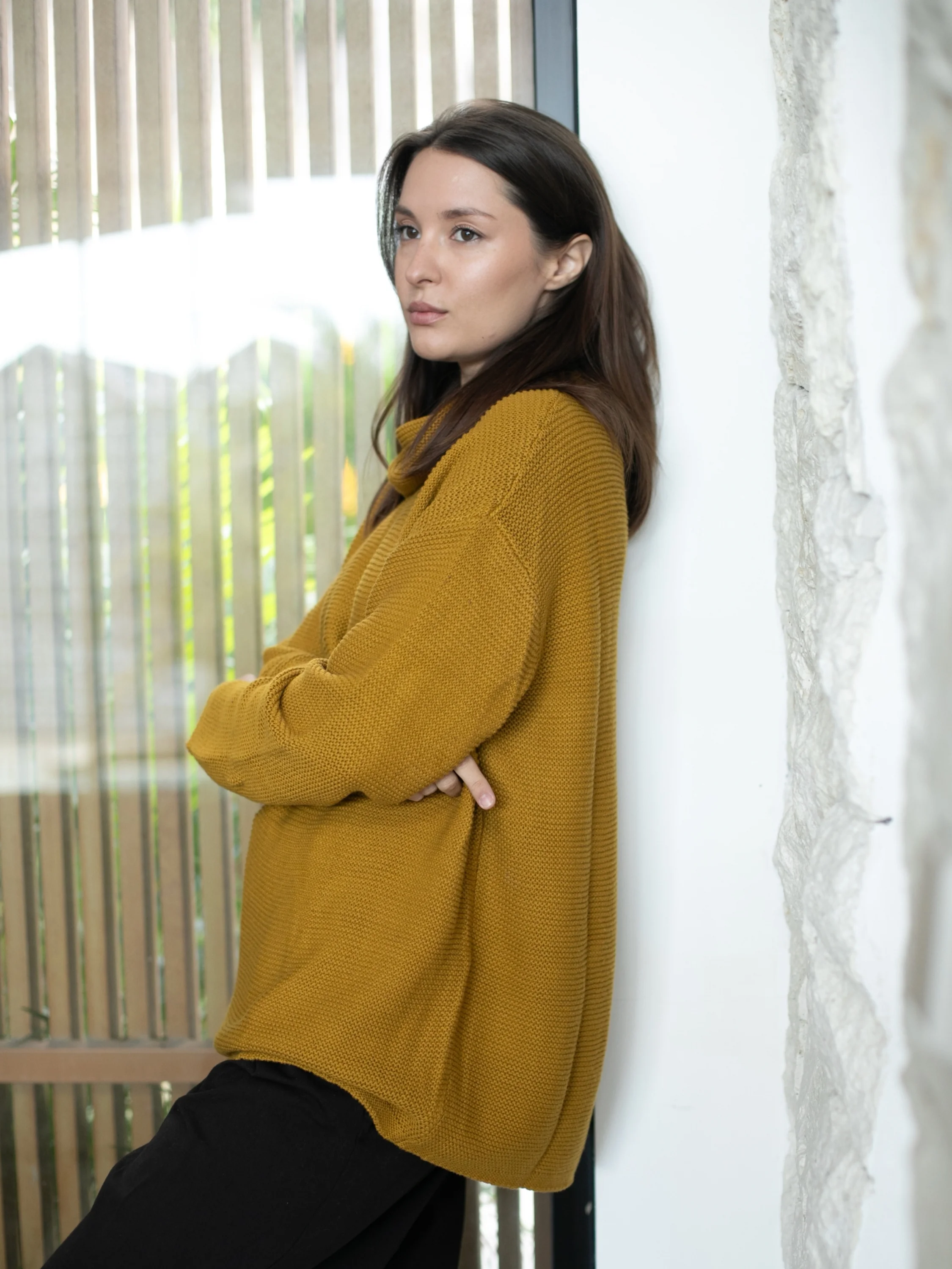 Eco Dog Walker in Amber