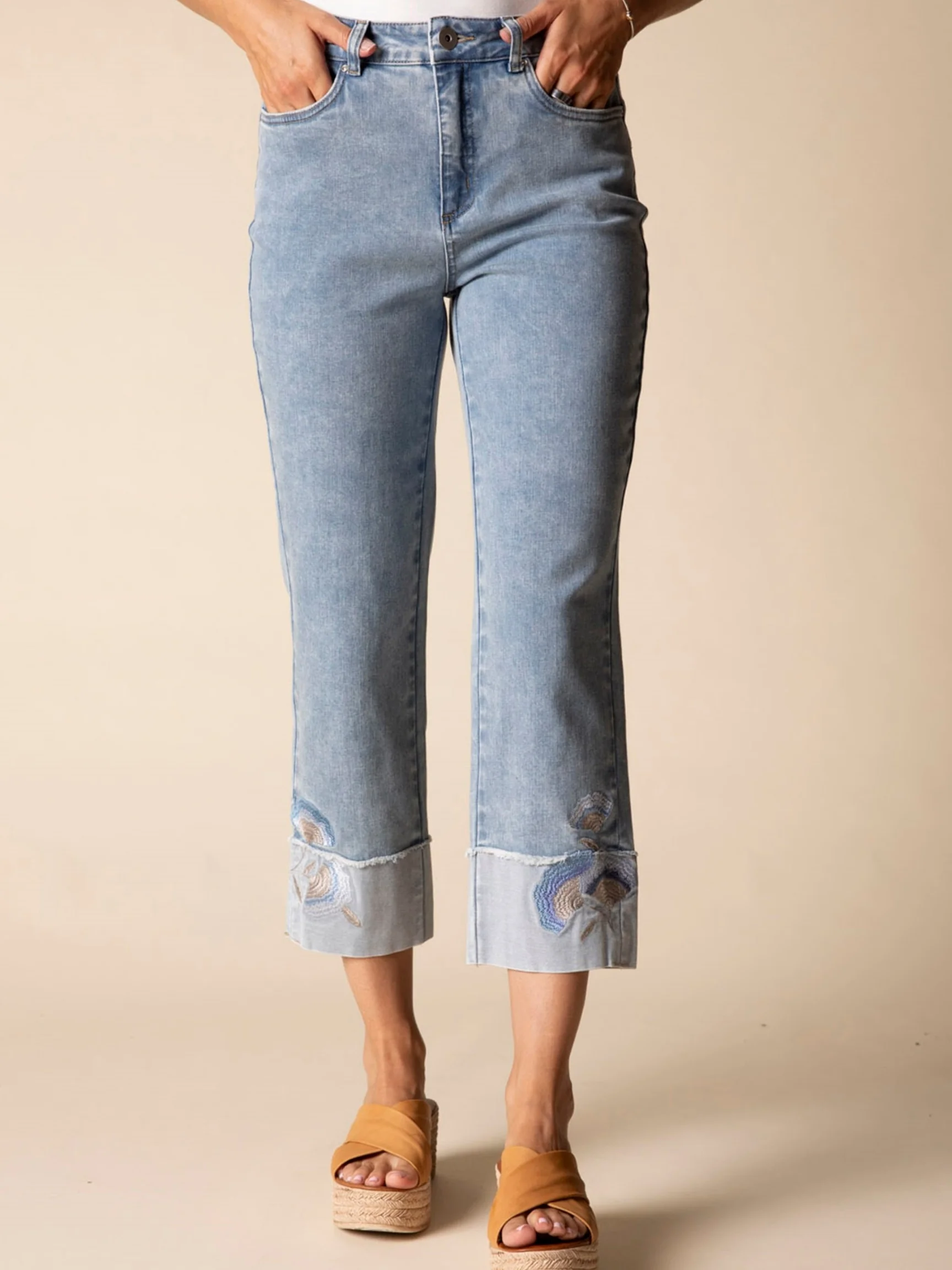 Embroid Cuff Capri in Light Denim