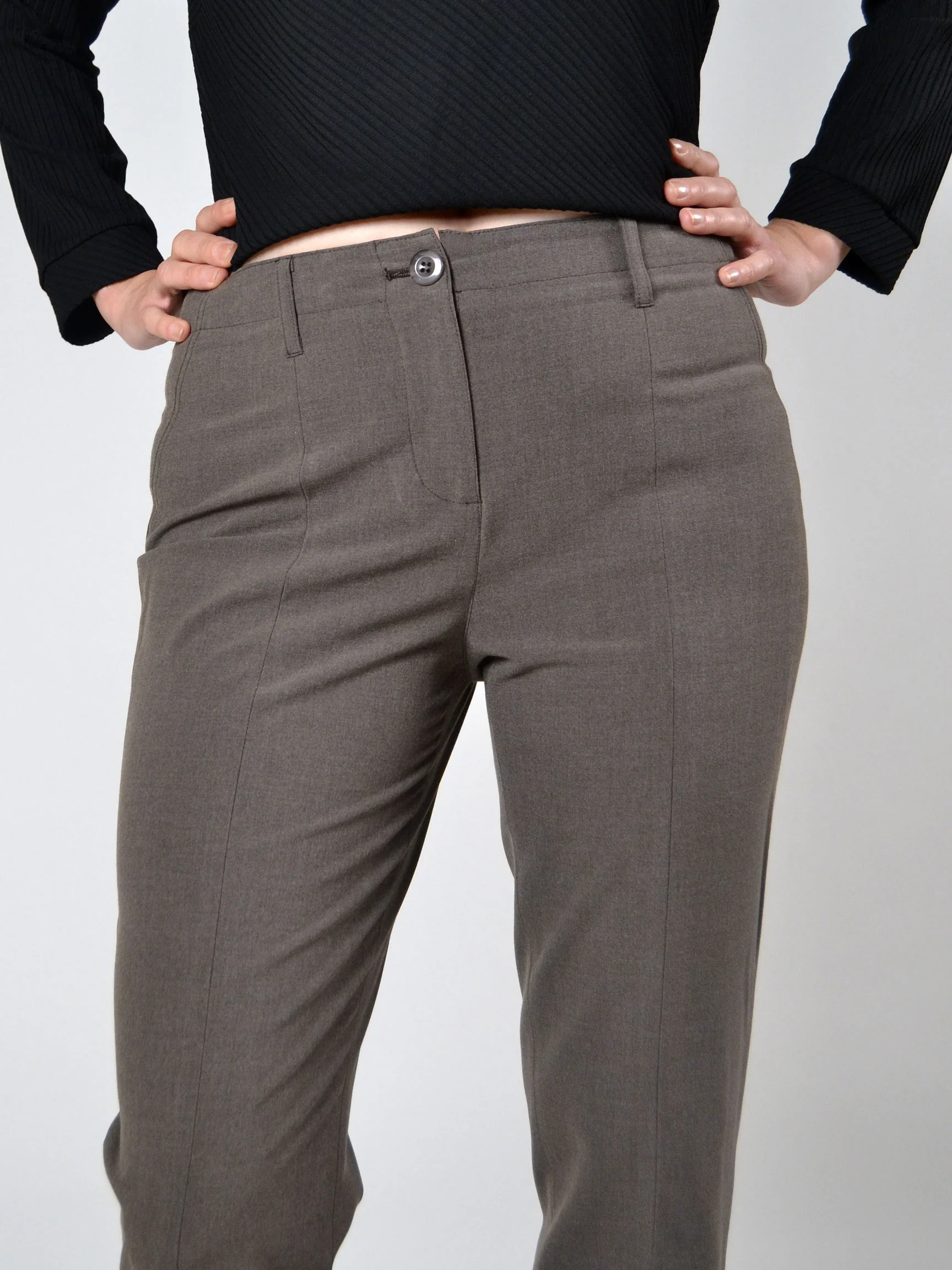 Erin Pant in Barley