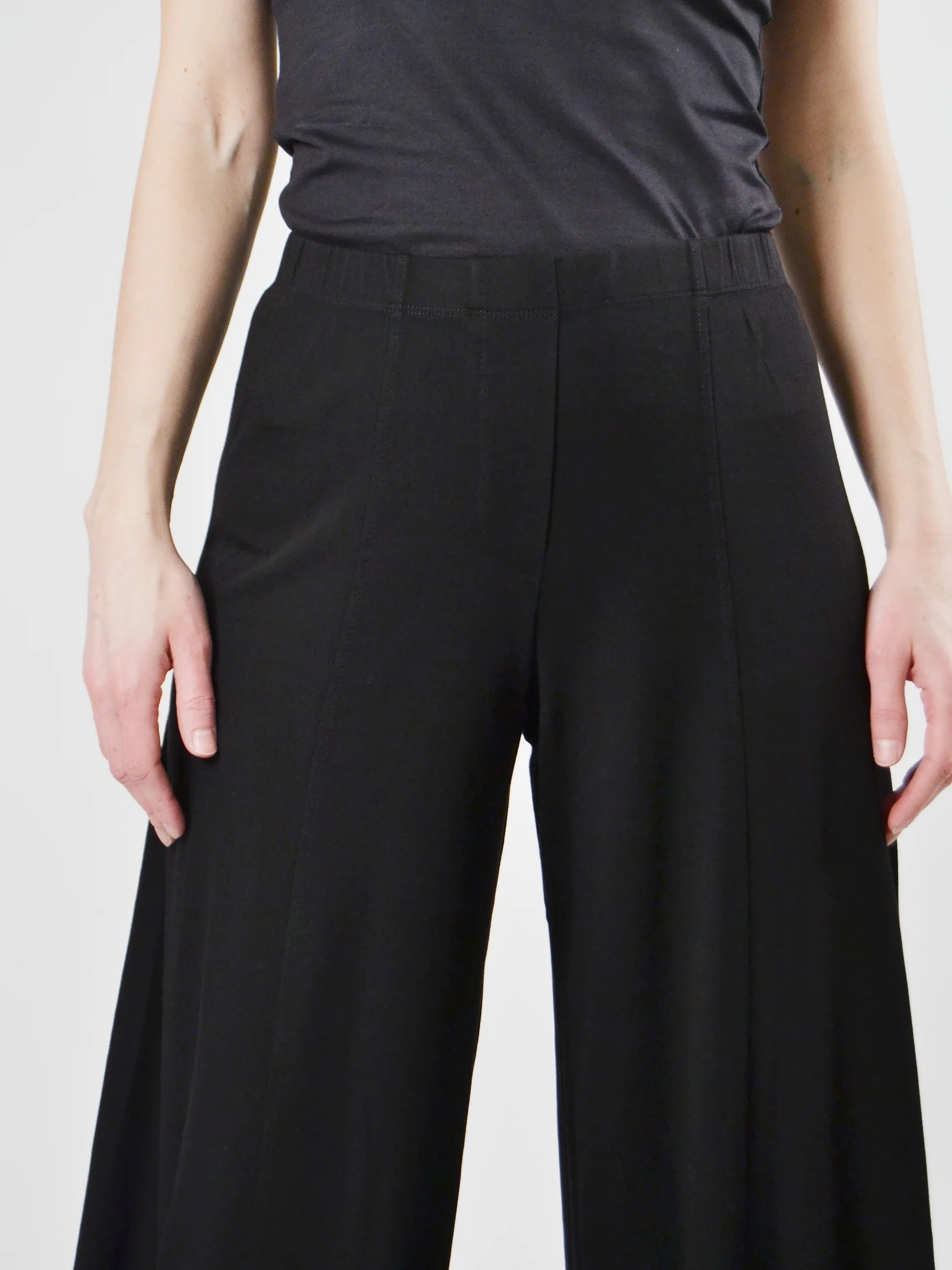 Essential Punto Pant in Black