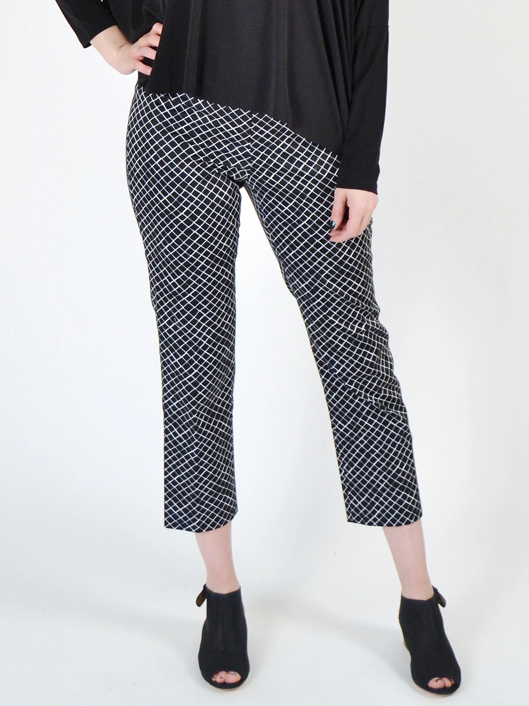 Fence Print Jerry Ankle Pant in Black