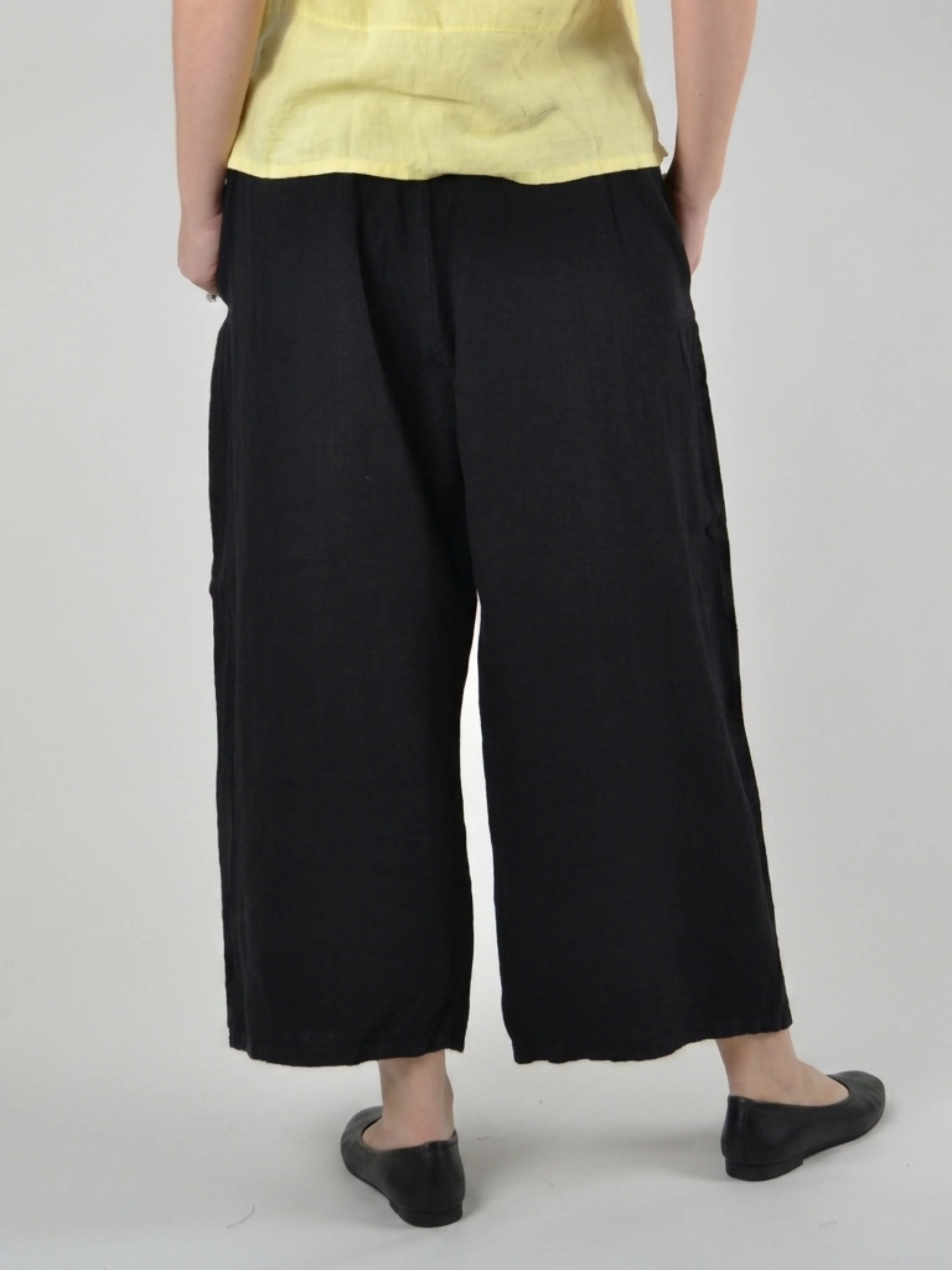 Flood Pant in Black