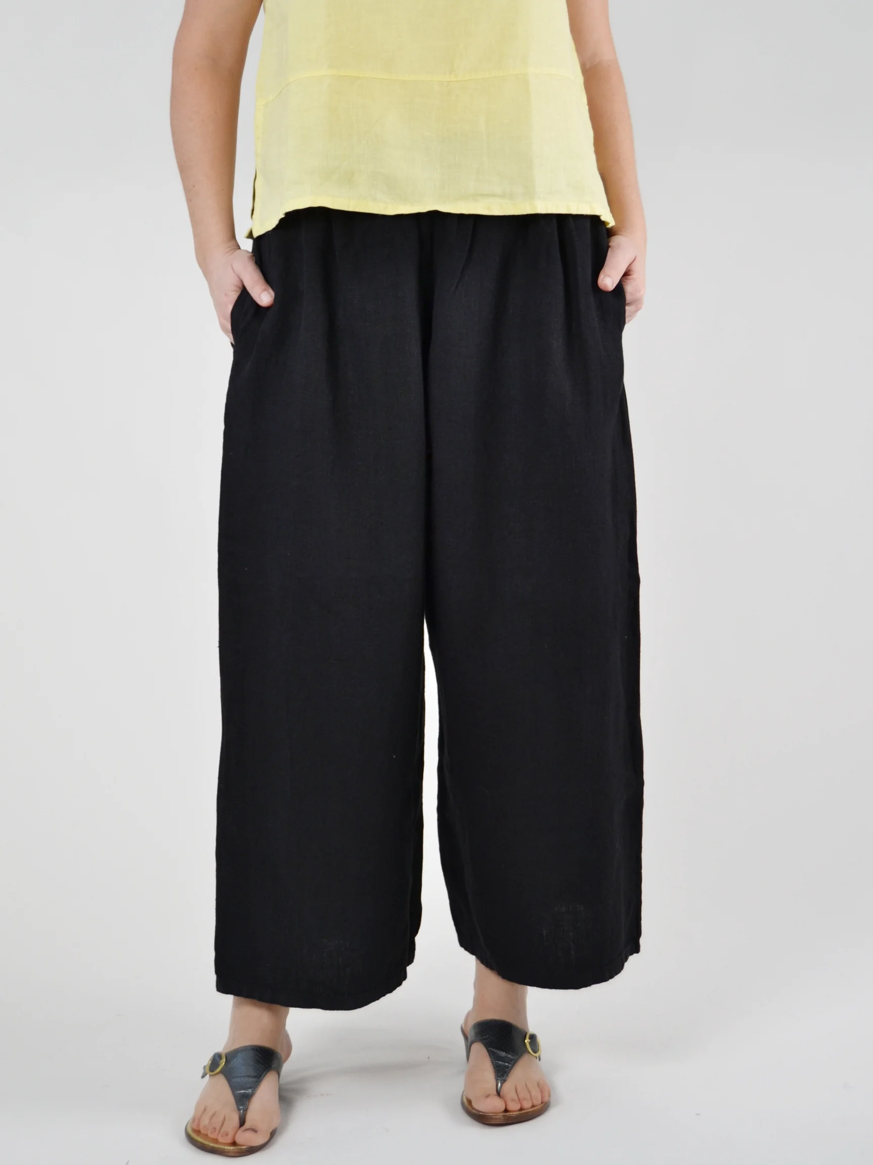 Flood Pant in Black