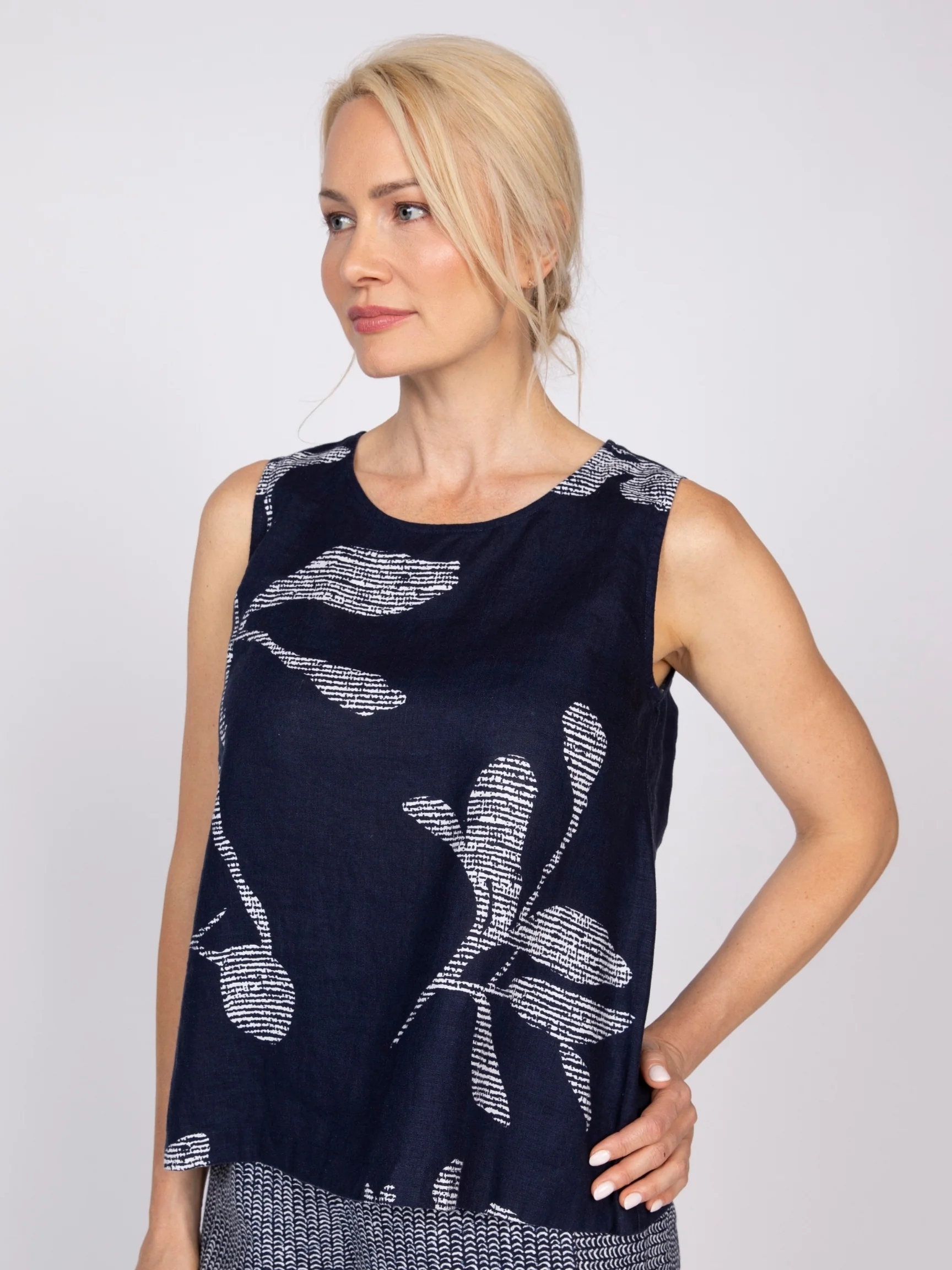 Floral Bouquet Tank in Navy
