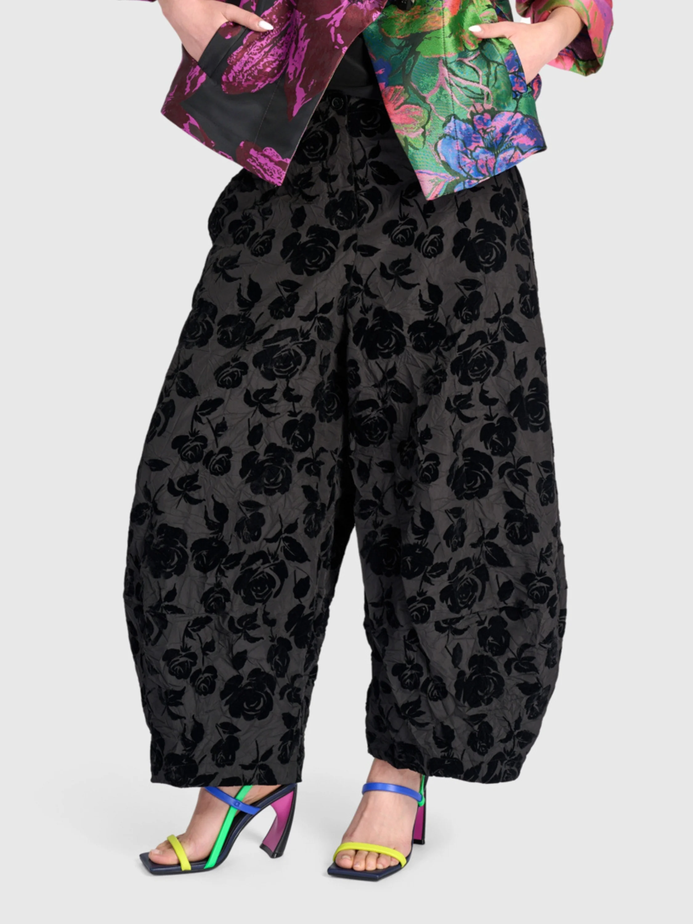 Floral Velvet Pant in Black