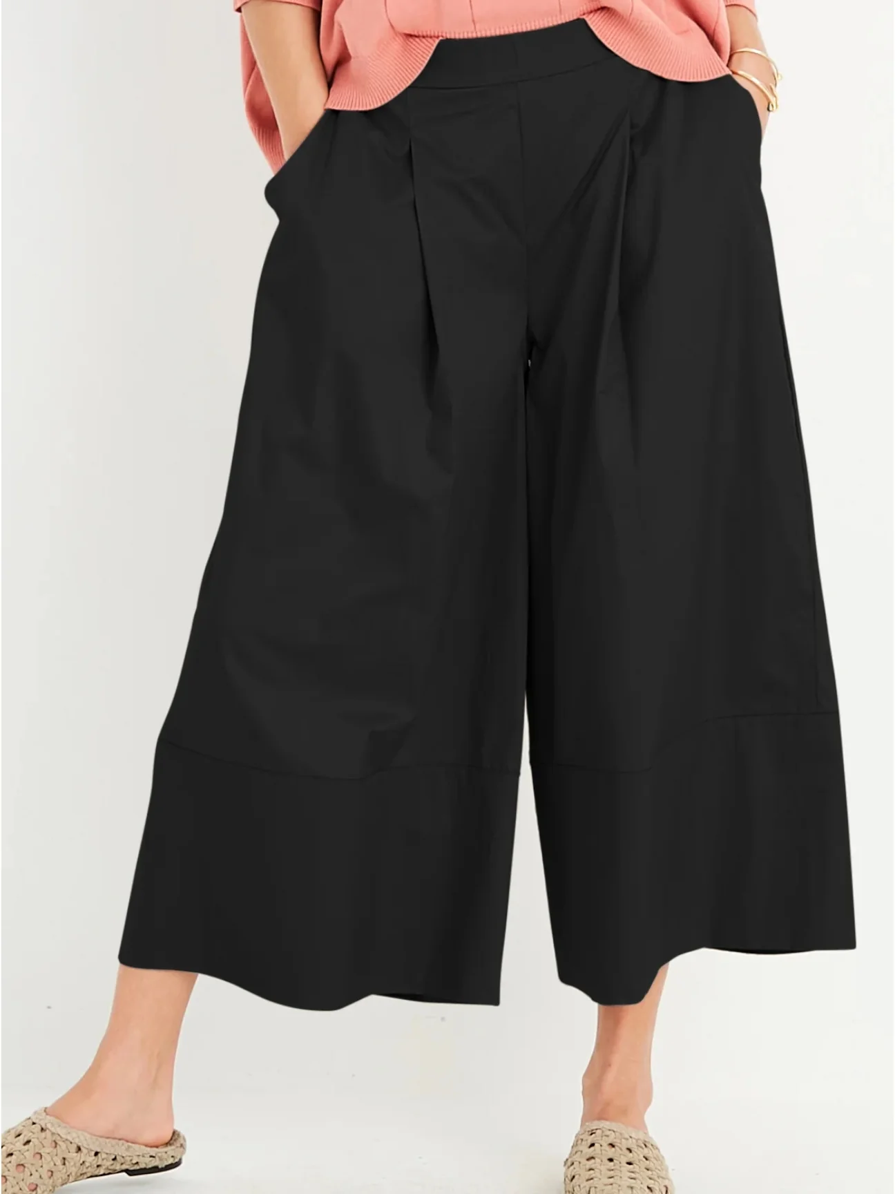 Gaucho in Black