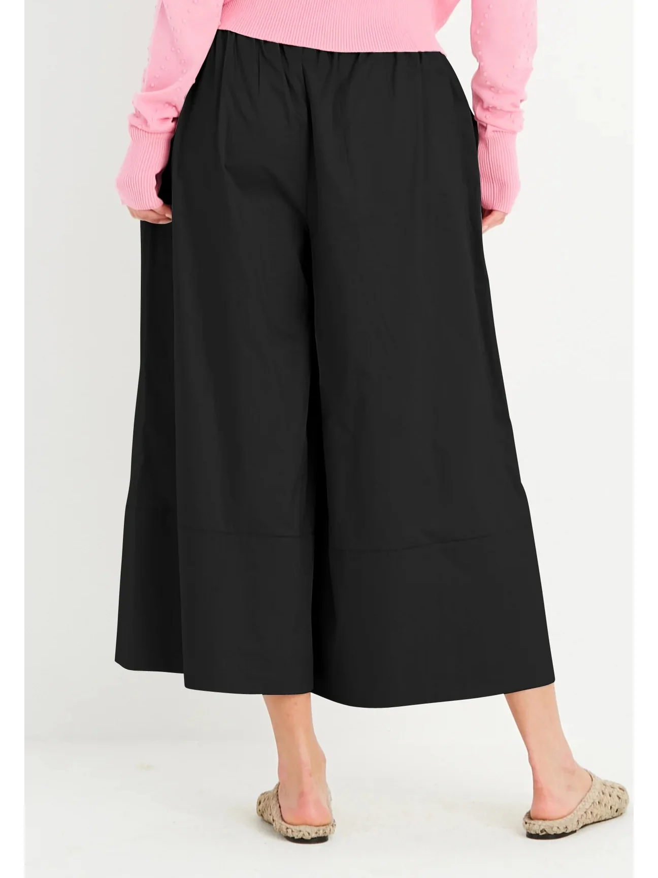 Gaucho in Black