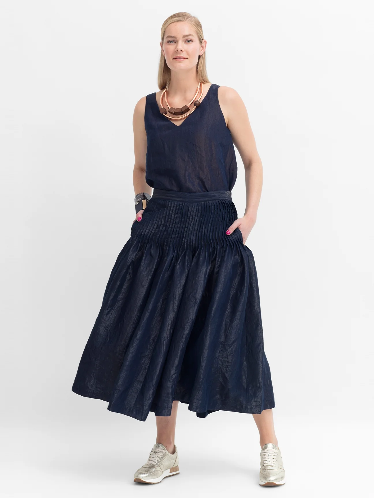 Glos Skirt in Navy Shine