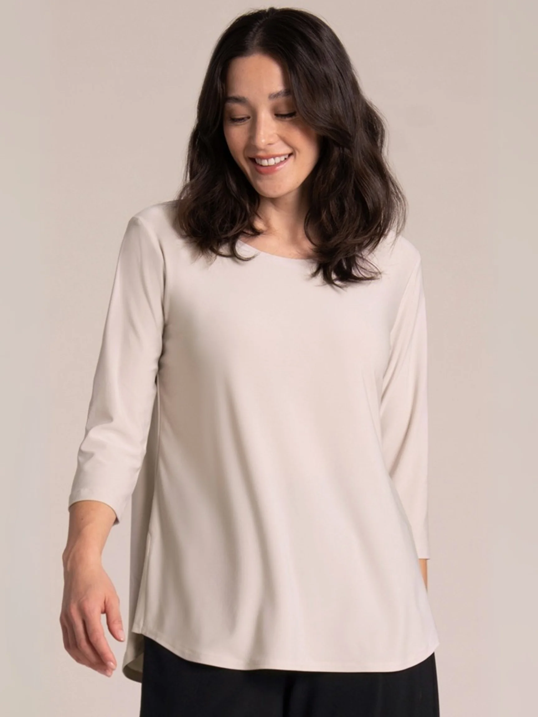 Go To Classic 3/4 Sleeve Relaxed Tee in Cashew