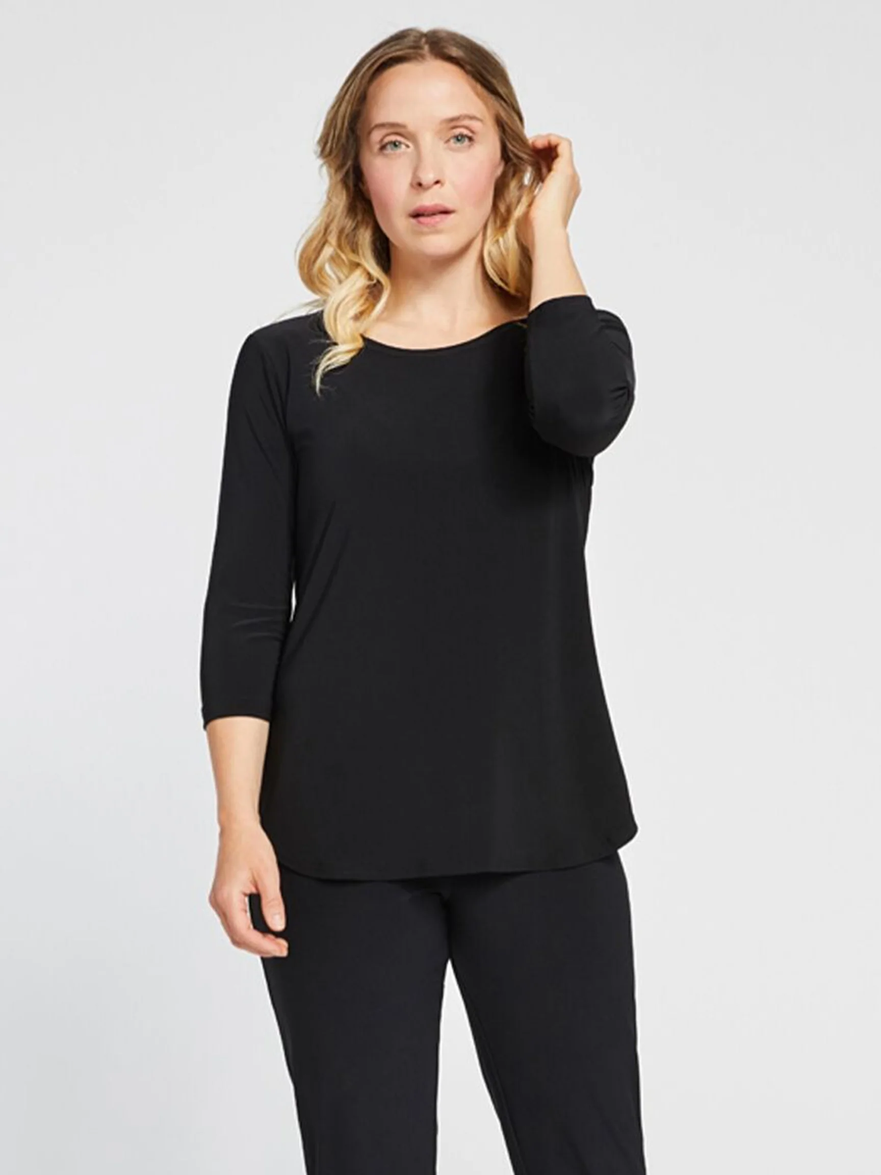 Go To Classic 3/4 Sleeve Relaxed Tee in Black