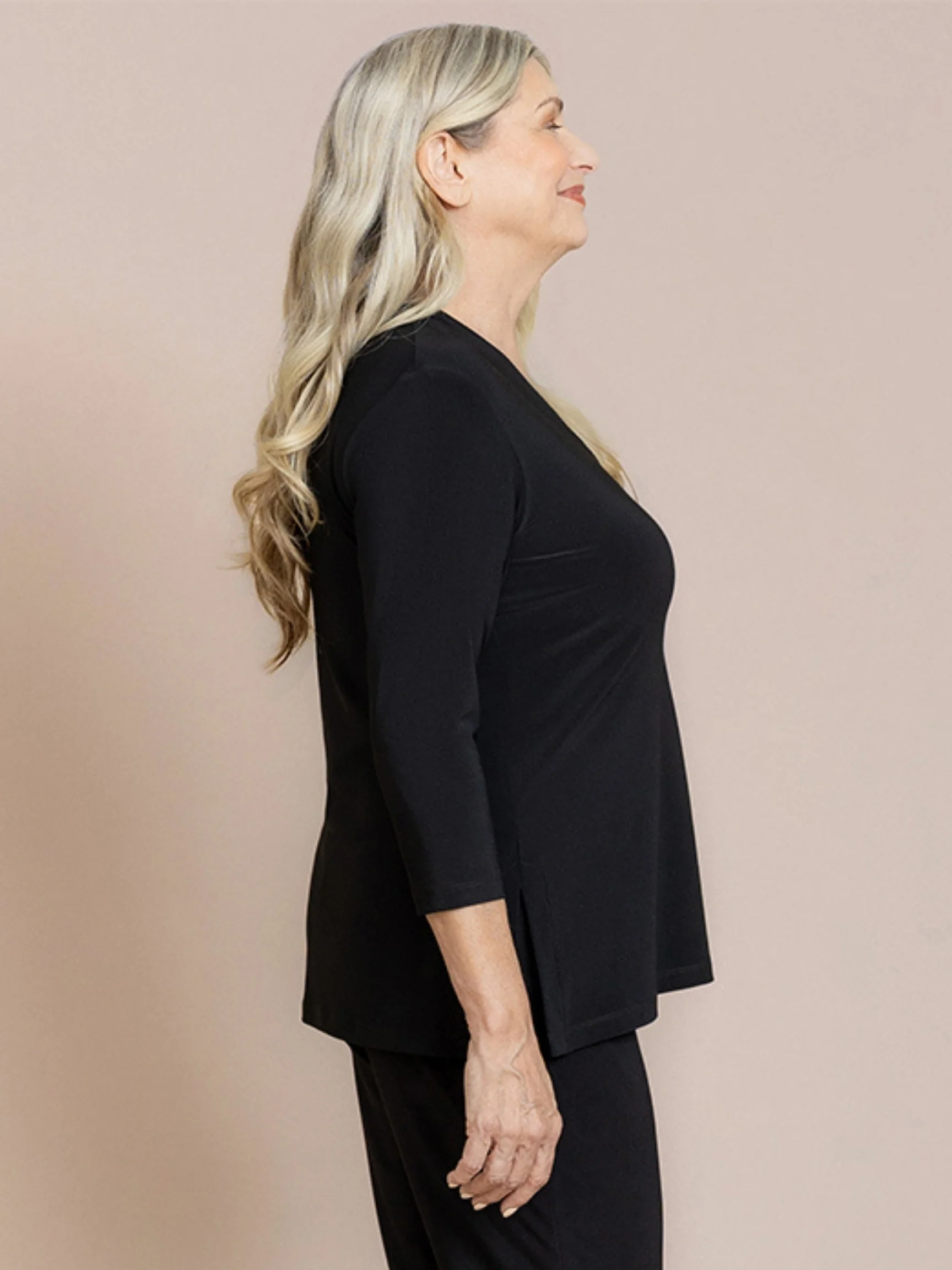 Go To Narrow V-Neck Top in Black