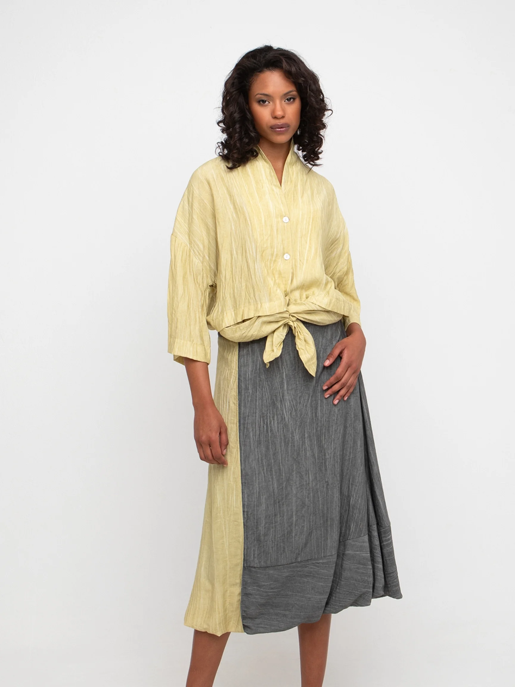 Model is 5'9" and wears size S