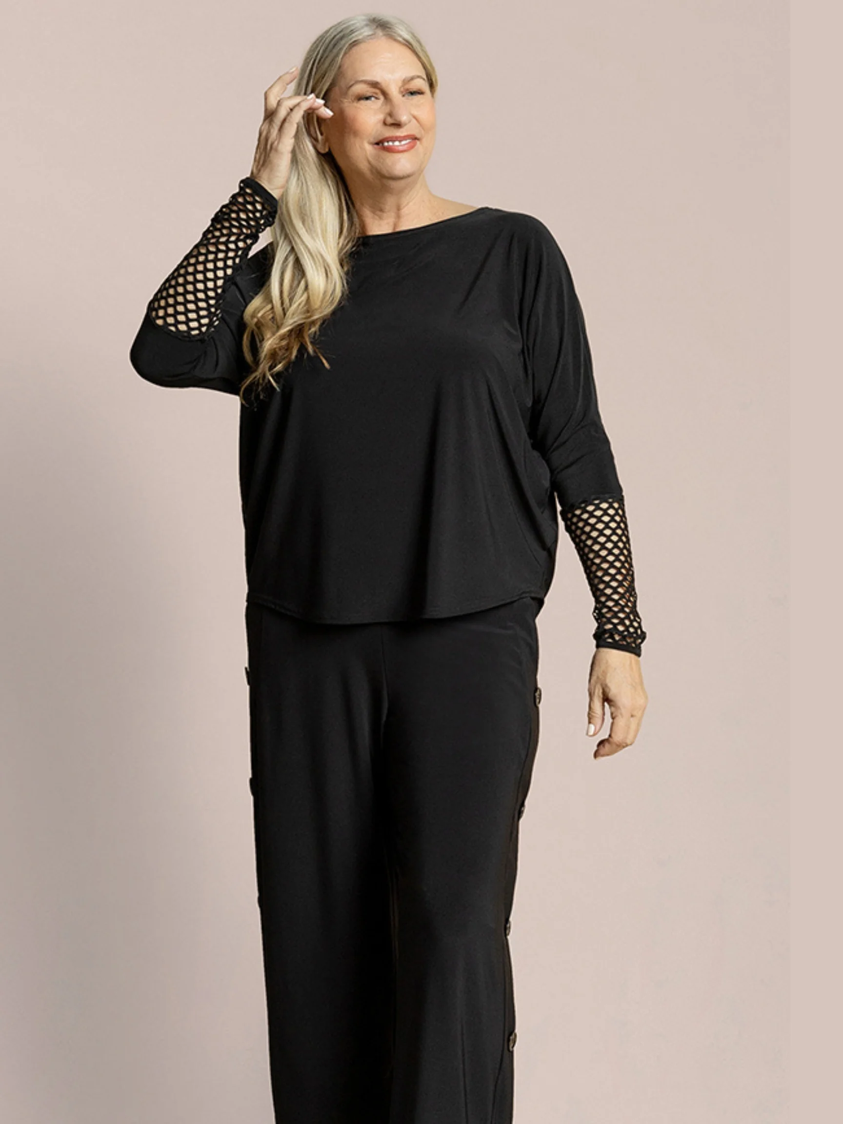 Honeycomb Mix Nu Cinch Top in Black