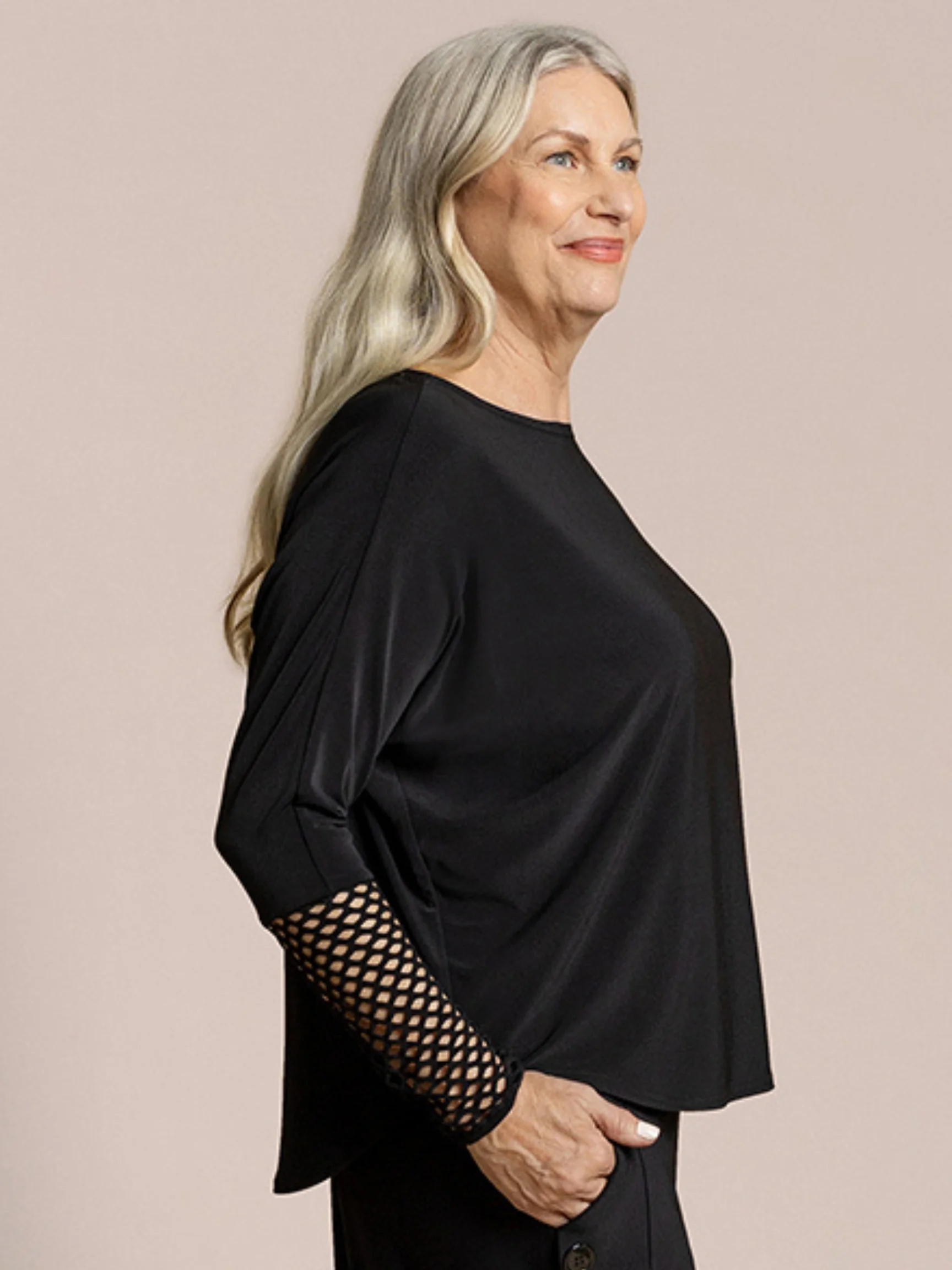 Honeycomb Mix Nu Cinch Top in Black