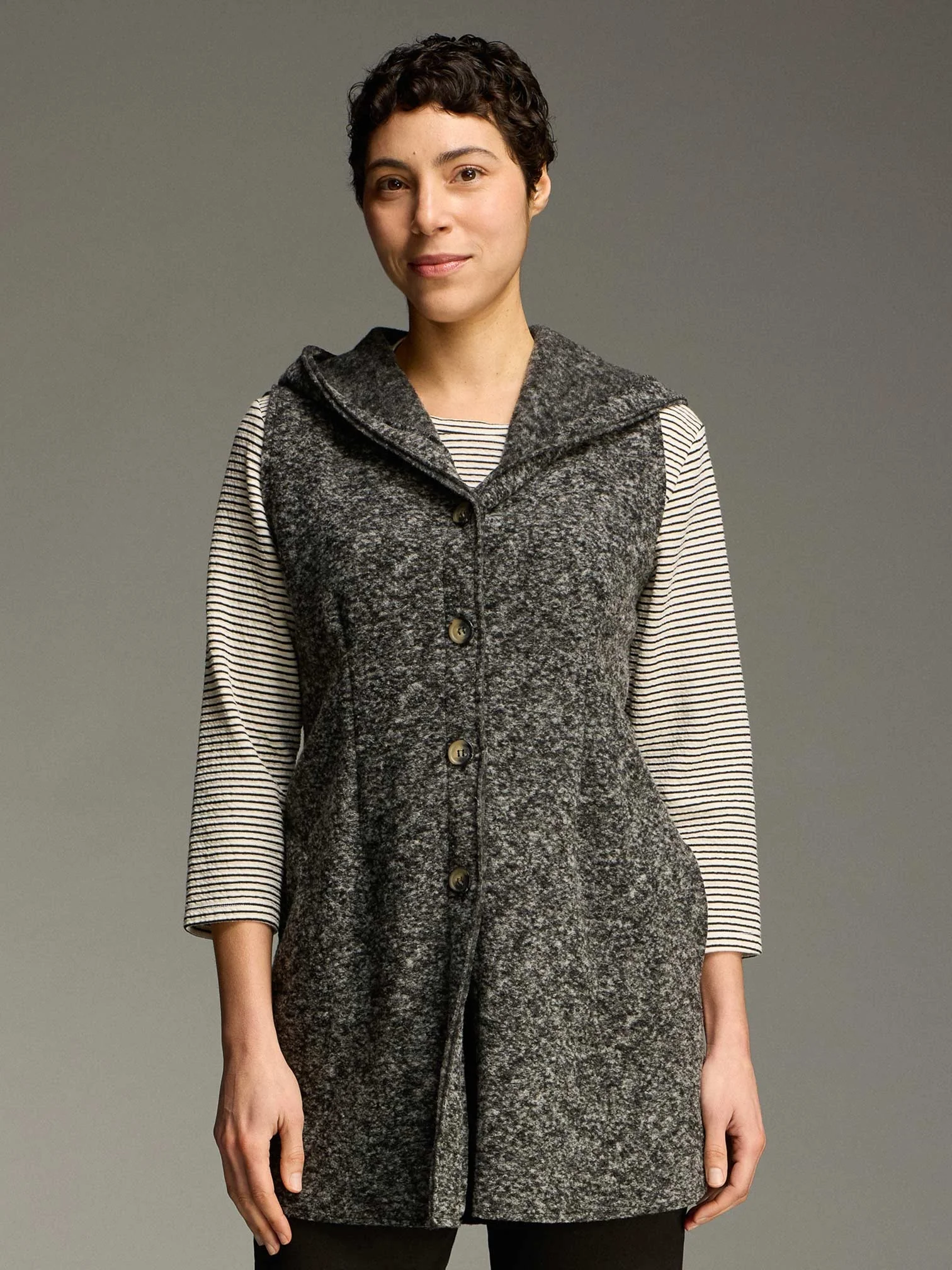 Hooded Vest in Black