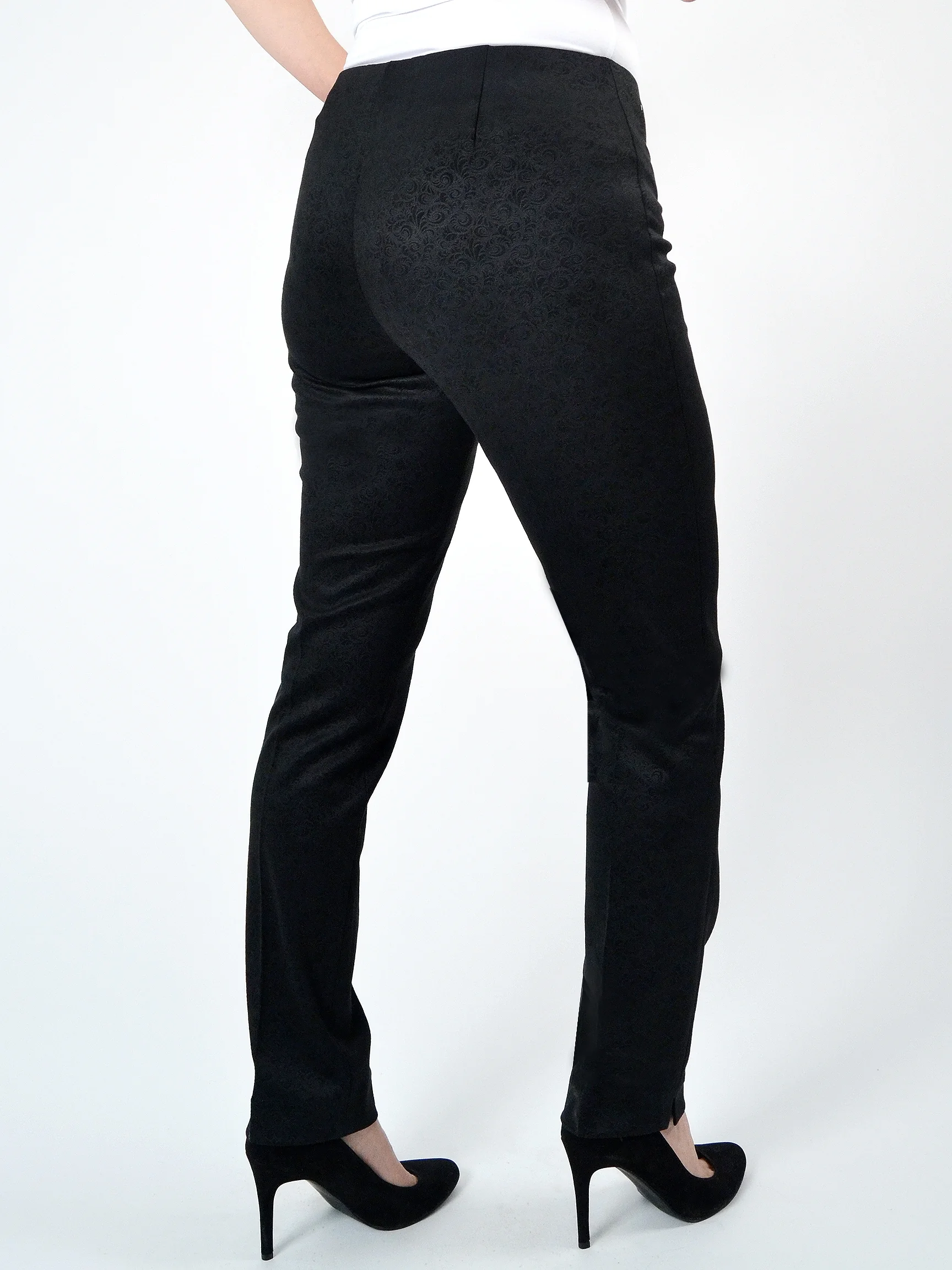 Jasmine Embossed Faux Suede Pant in Black