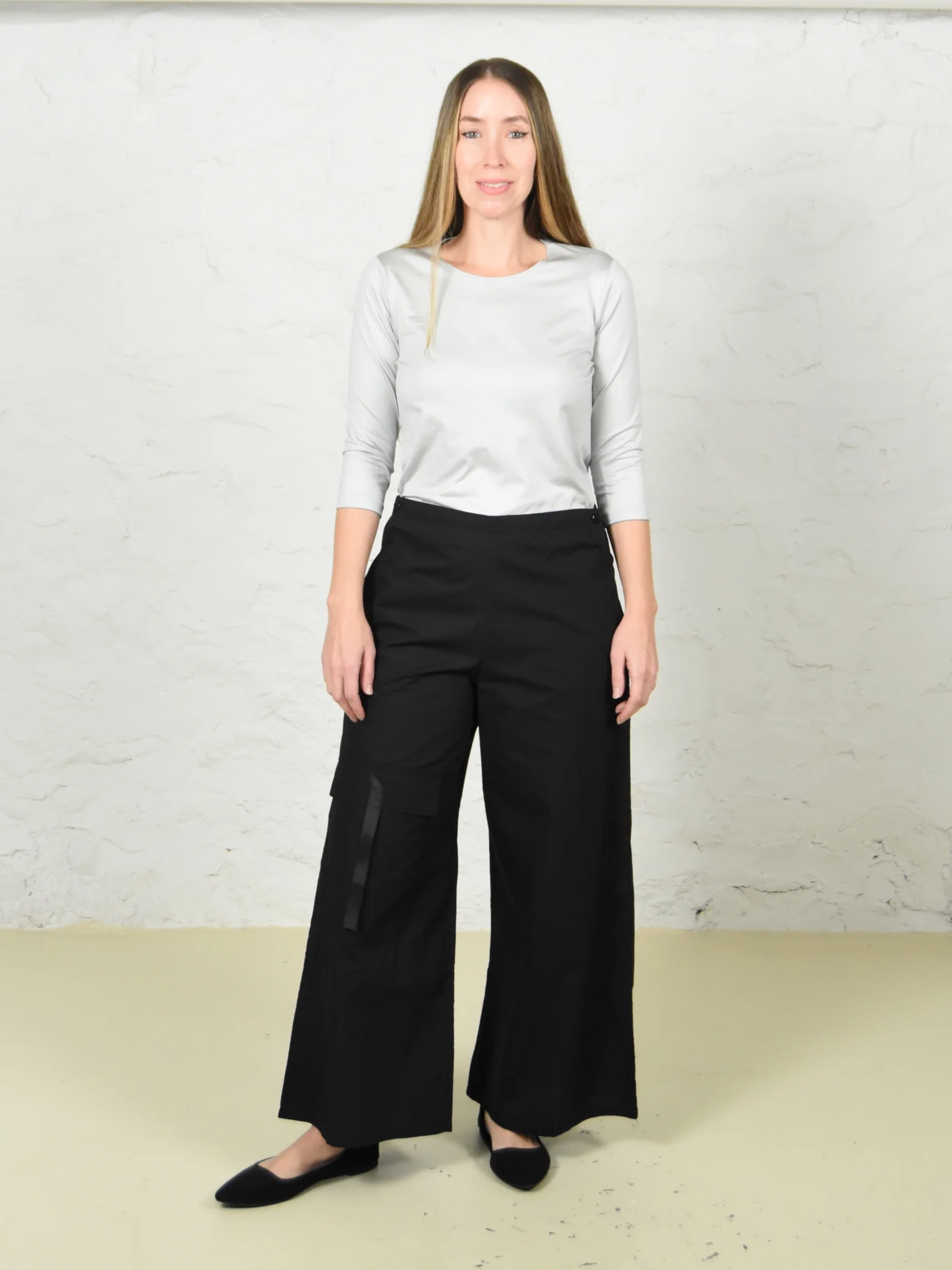 Karina Pant in Black