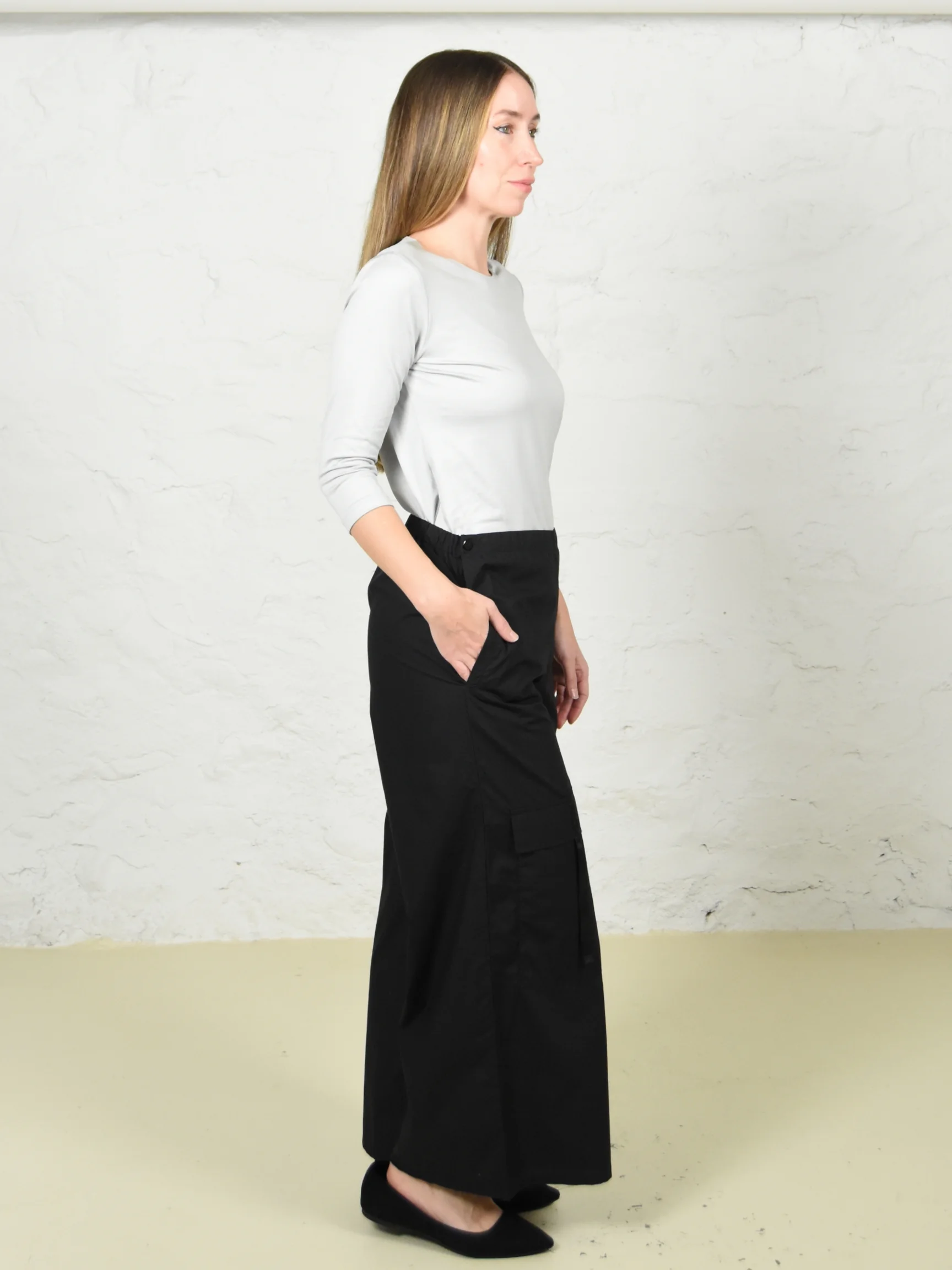 Karina Pant in Black