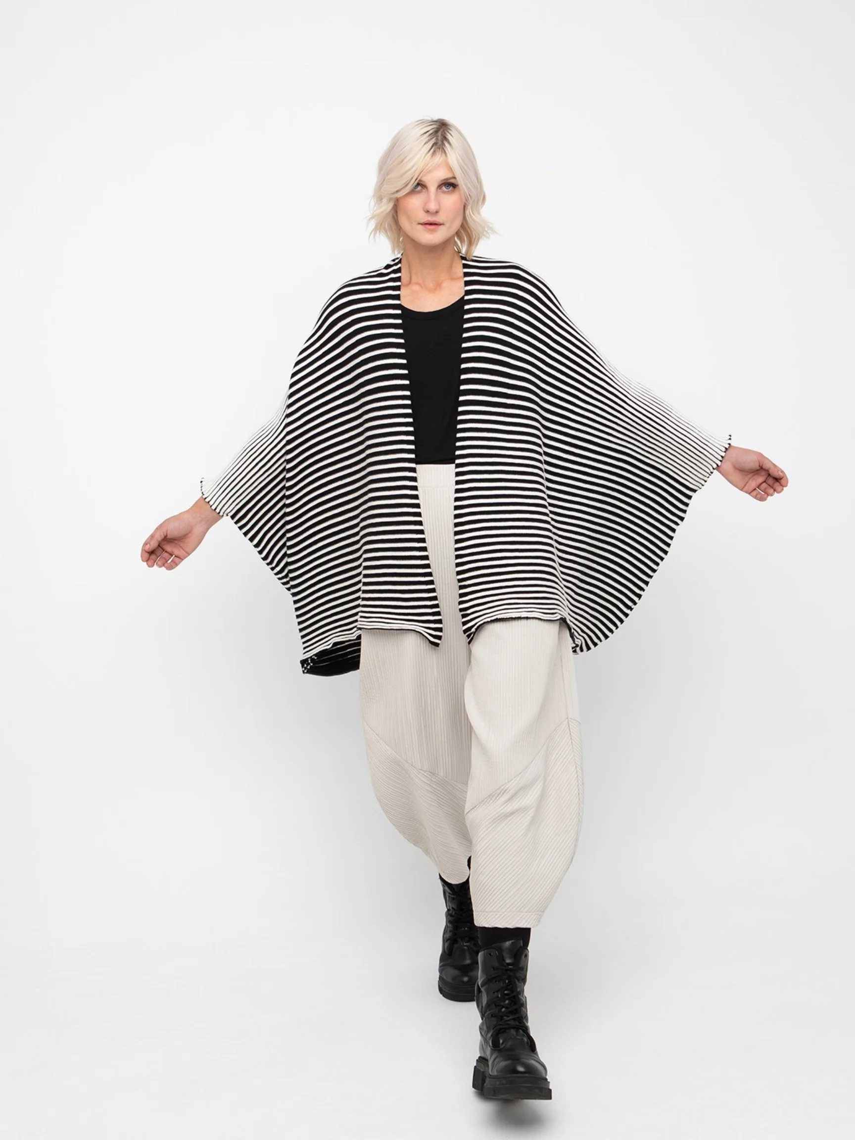 Knitted Cardigan in Stripes