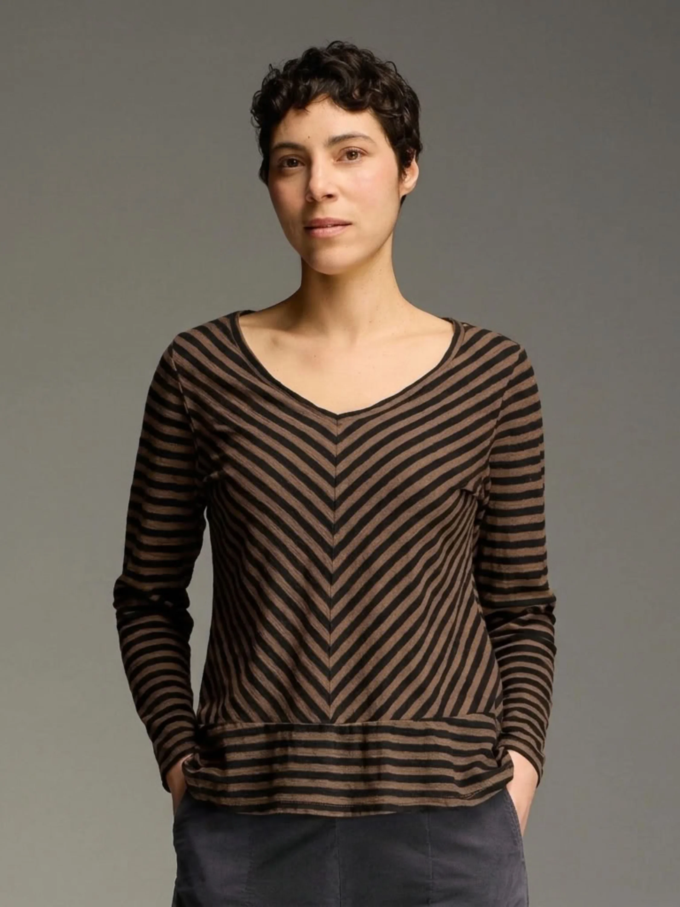 L/S Border Top in Chocolate
