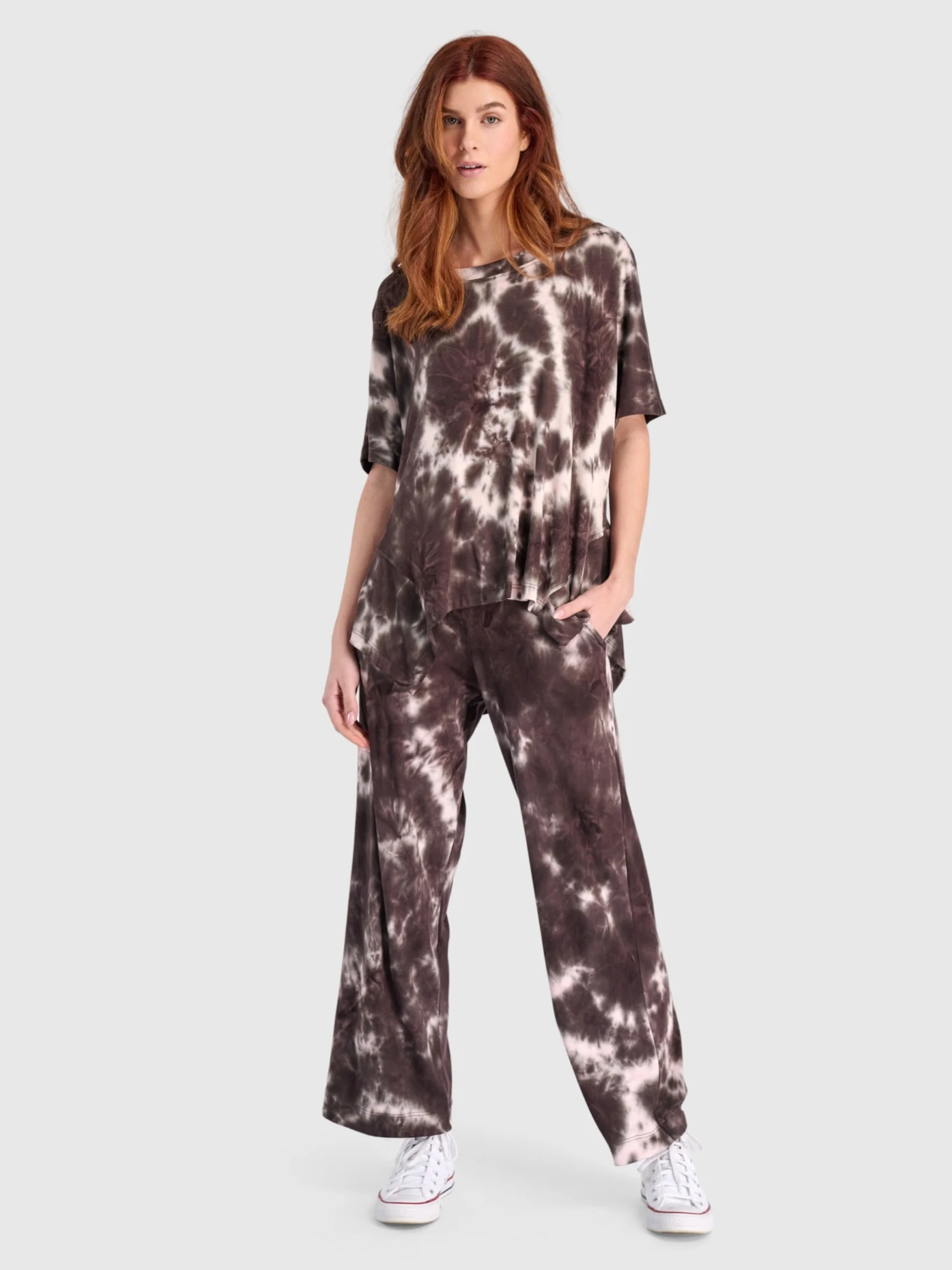Latte Flounce Tee in Tie Dye
