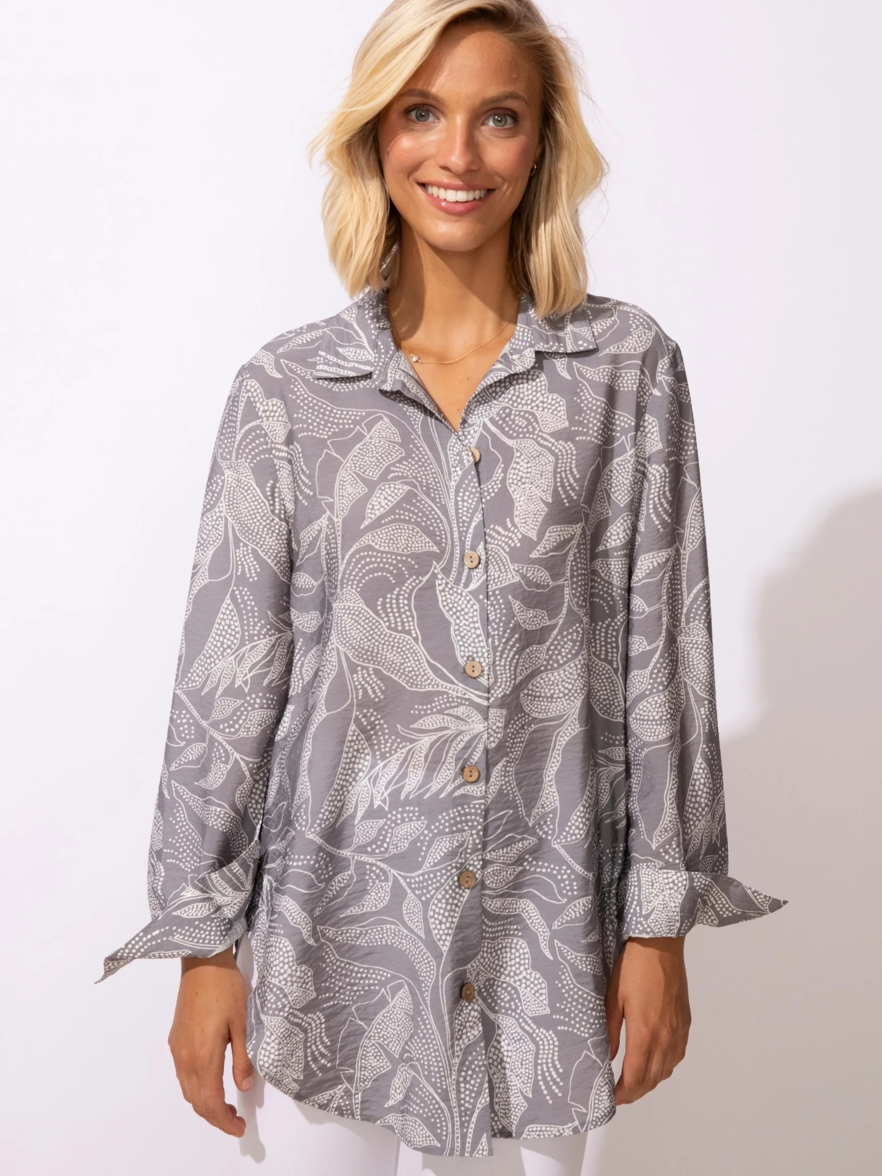 Leaves Beach Shirt in Fog