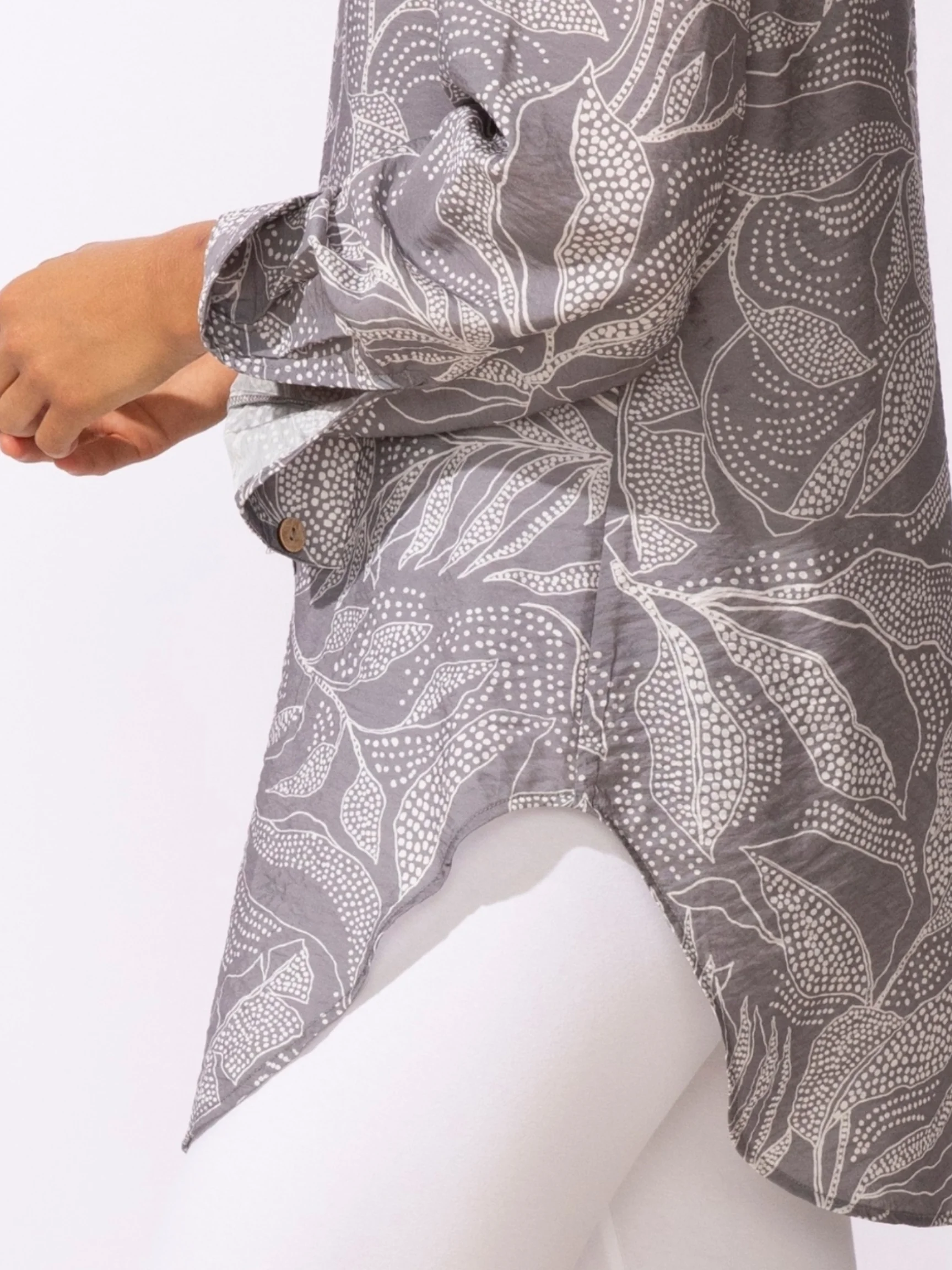 Leaves Beach Shirt in Fog