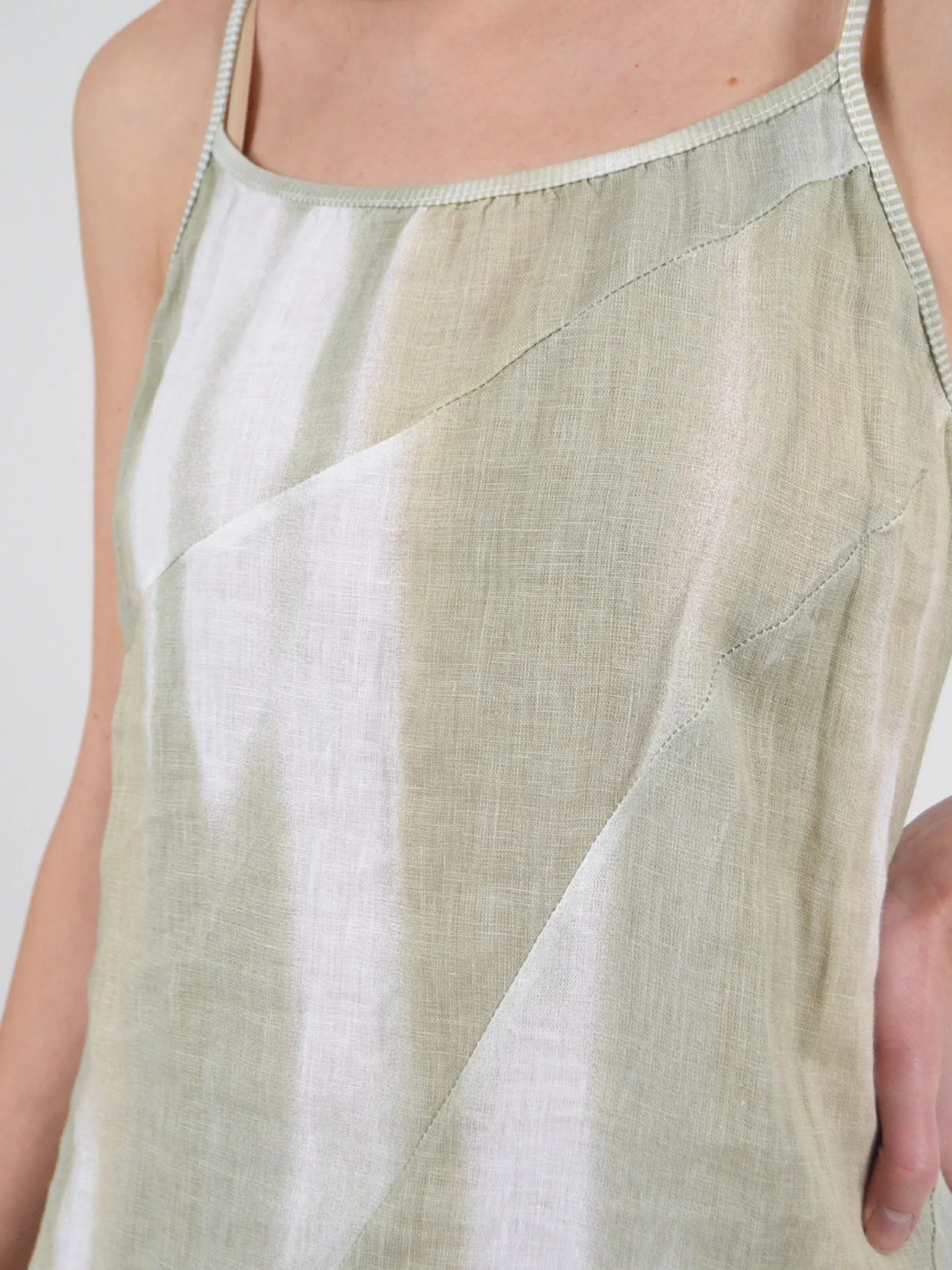 Linen Brushstroke Dress in Green