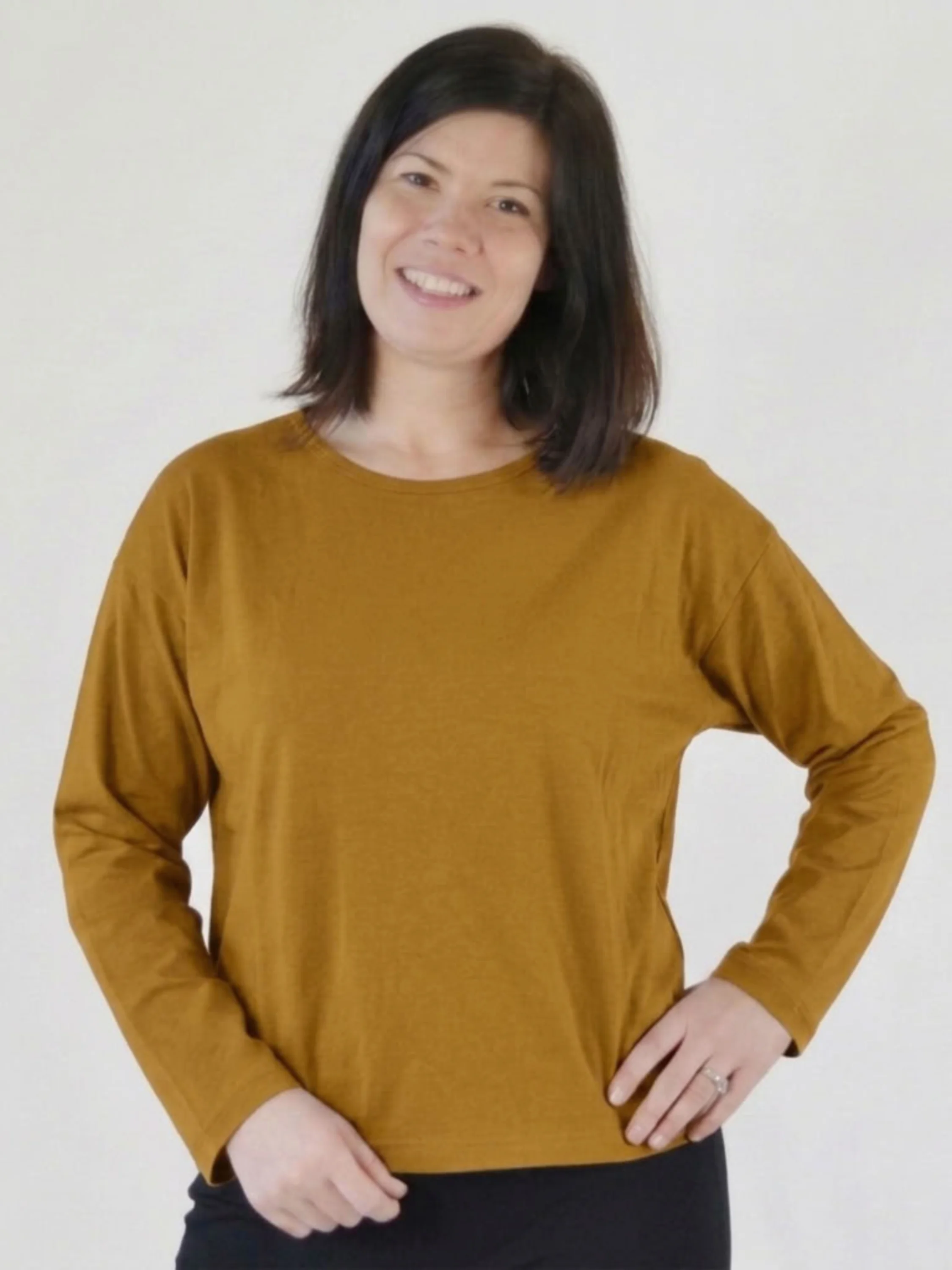 Long Sleeve Crop Crew Shirt in Quinquina