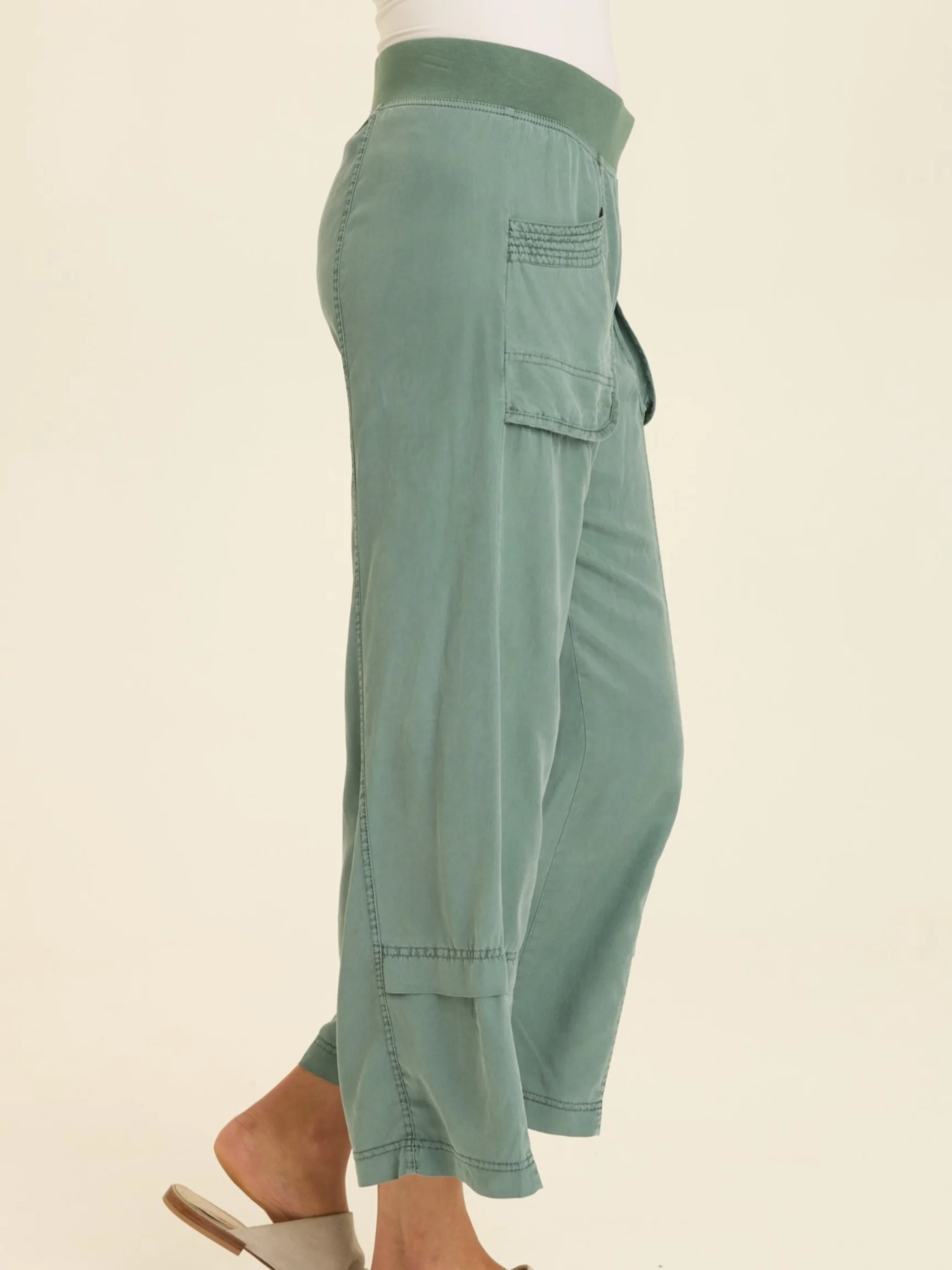 Mallis Gaucho in Ocean Storm